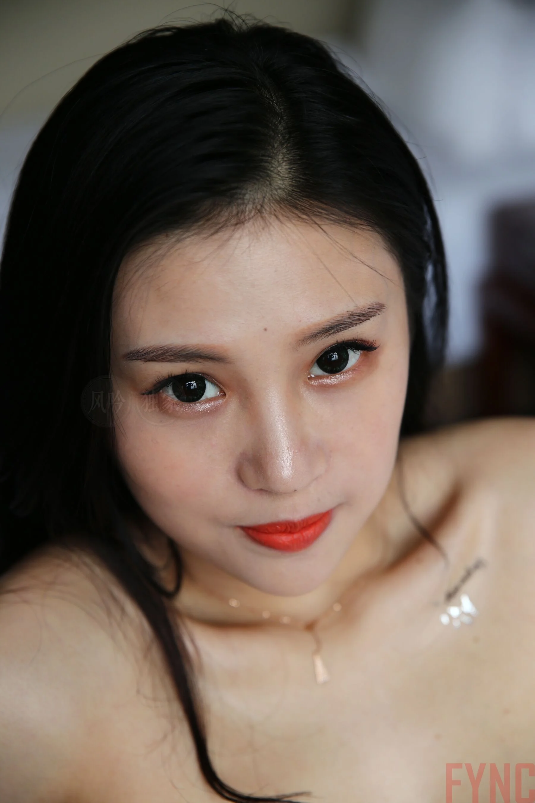 国模莉莉大尺度人体私拍套图 - Photo 412