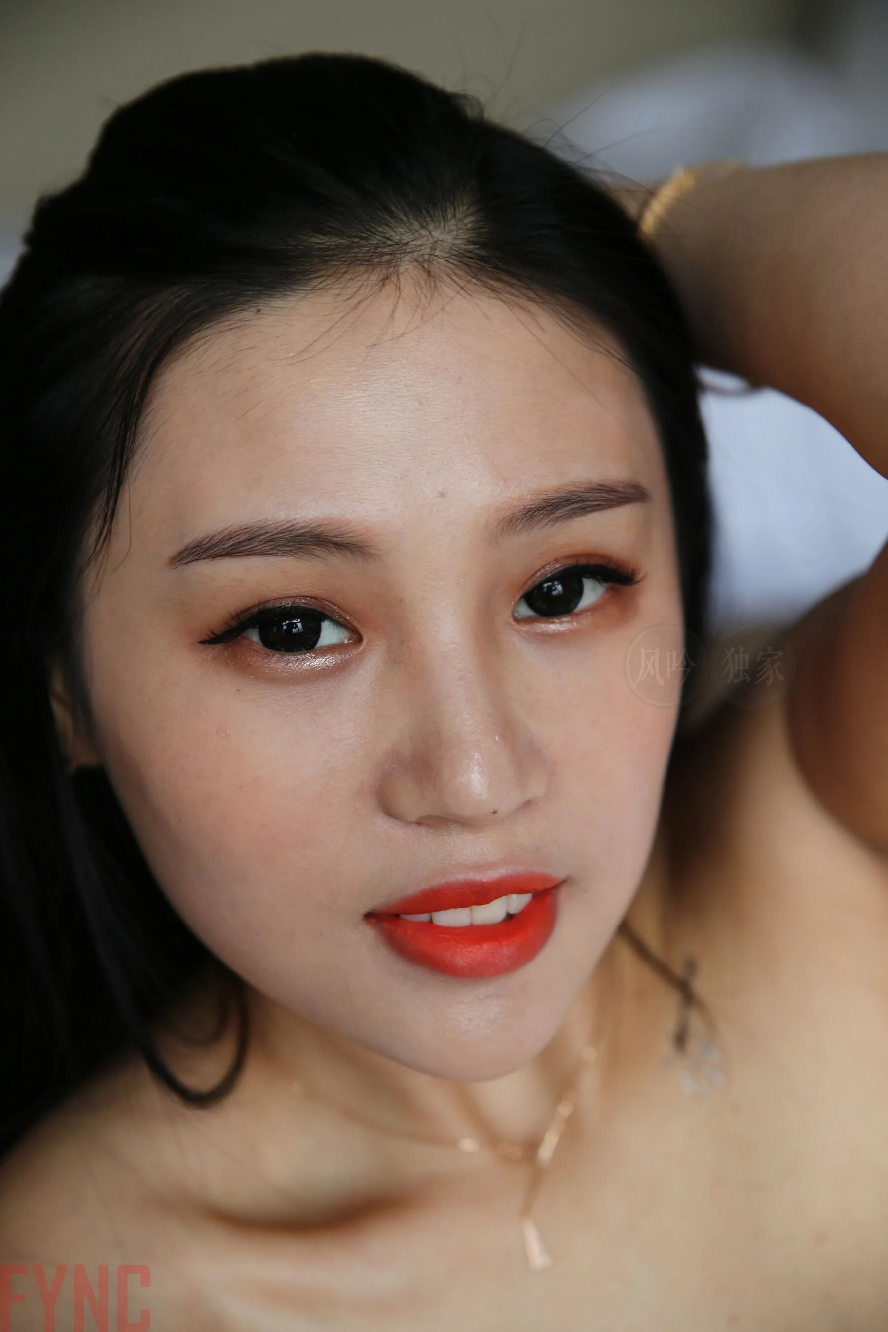 国模莉莉大尺度人体私拍套图 - Photo 413