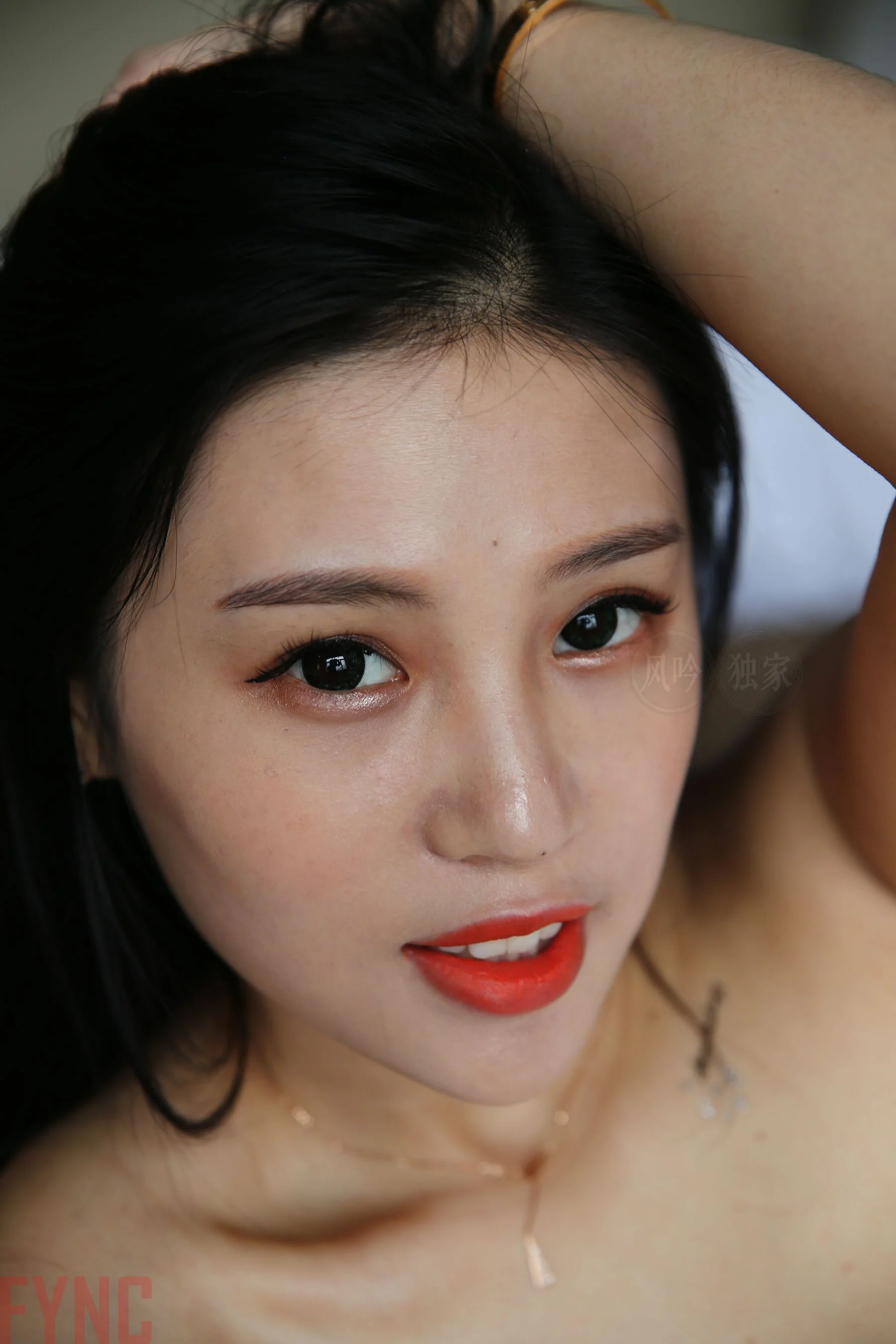 国模莉莉大尺度人体私拍套图 - Photo 414