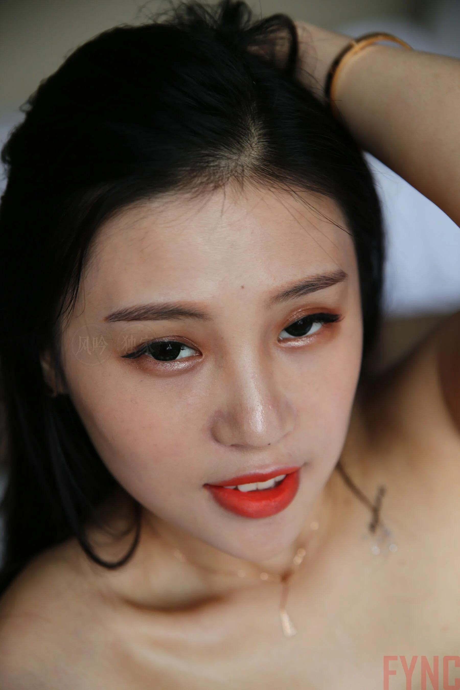 国模莉莉大尺度人体私拍套图 - Photo 415