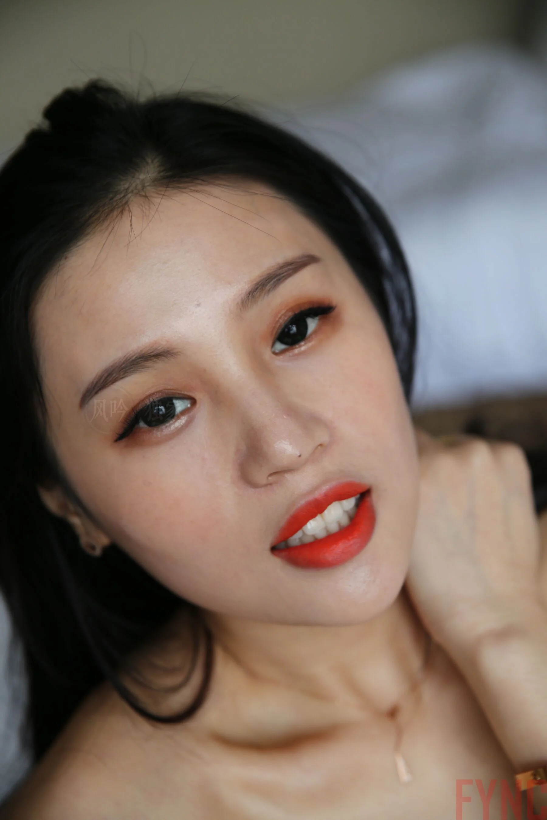 国模莉莉大尺度人体私拍套图 - Photo 416