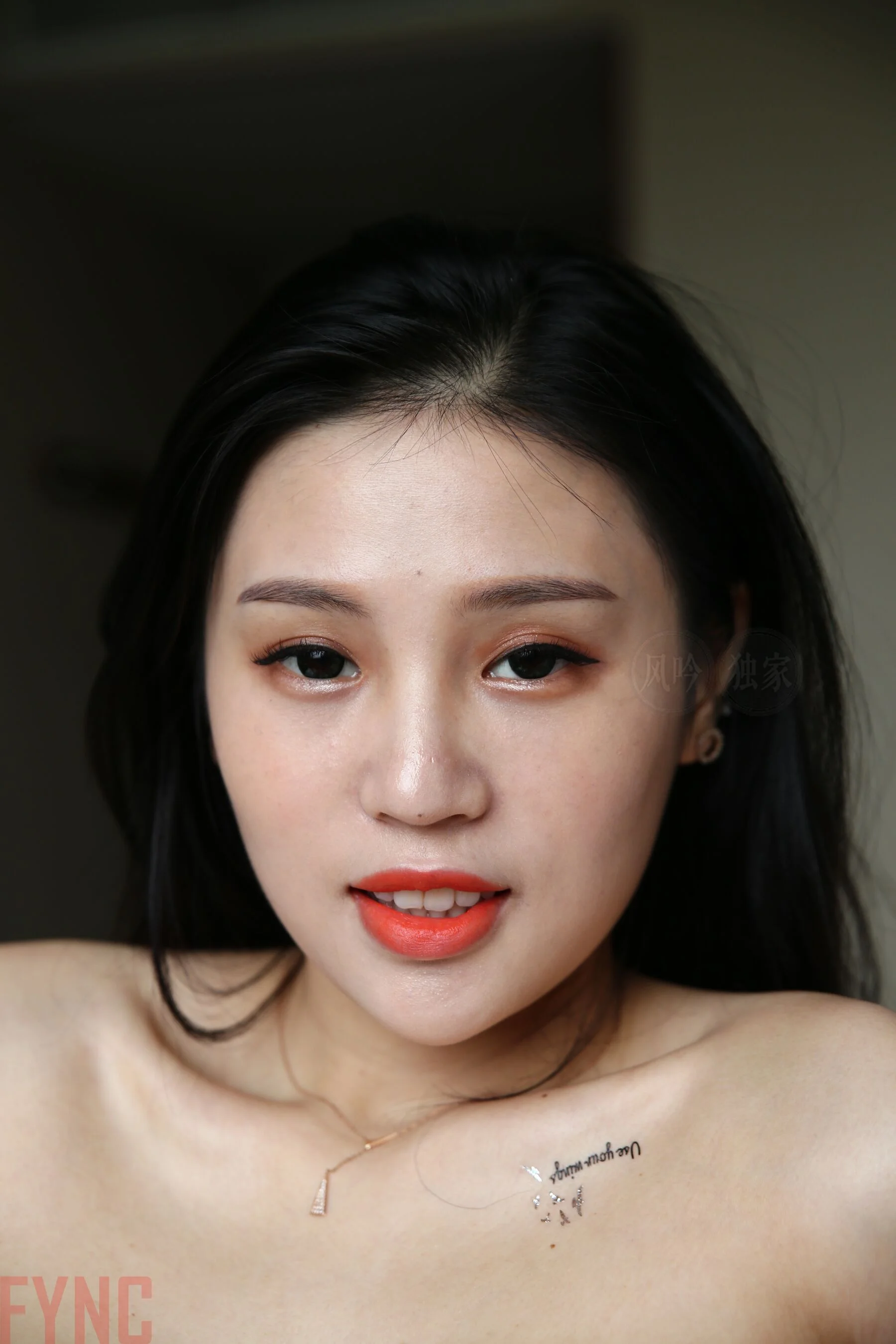 国模莉莉大尺度人体私拍套图 - Photo 425