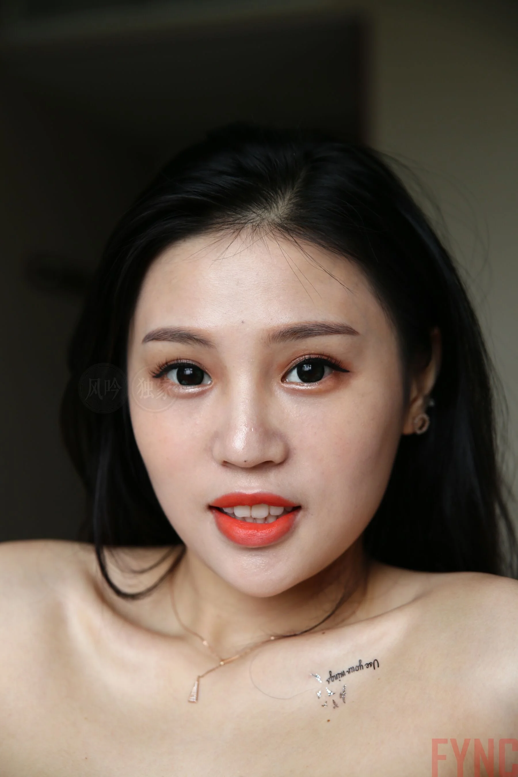 国模莉莉大尺度人体私拍套图 - Photo 426