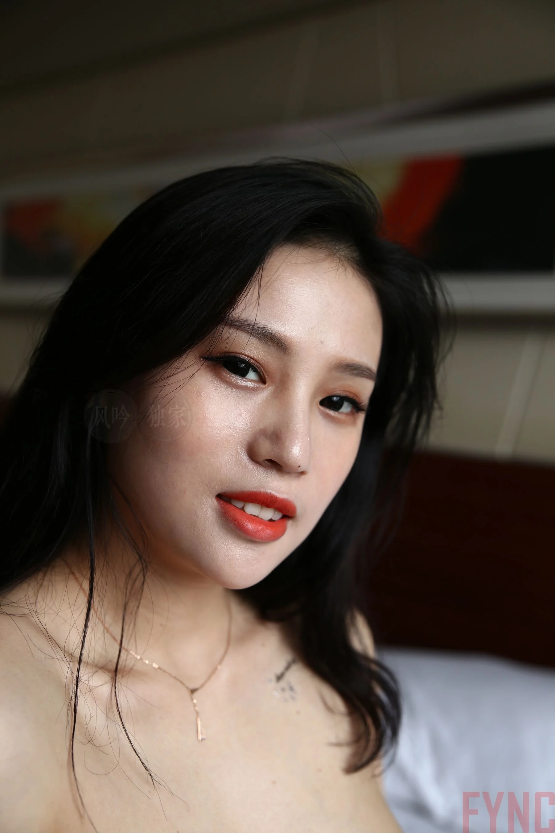 国模莉莉大尺度人体私拍套图 - Photo 1381