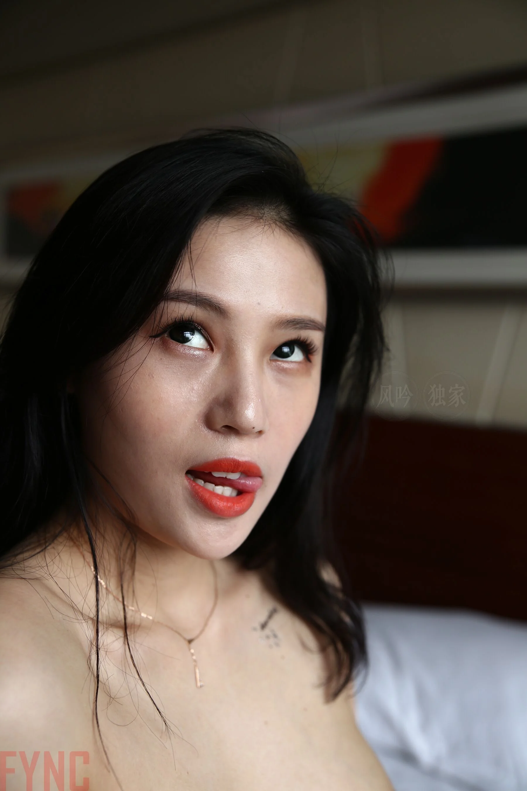 国模莉莉大尺度人体私拍套图 - Photo 1385