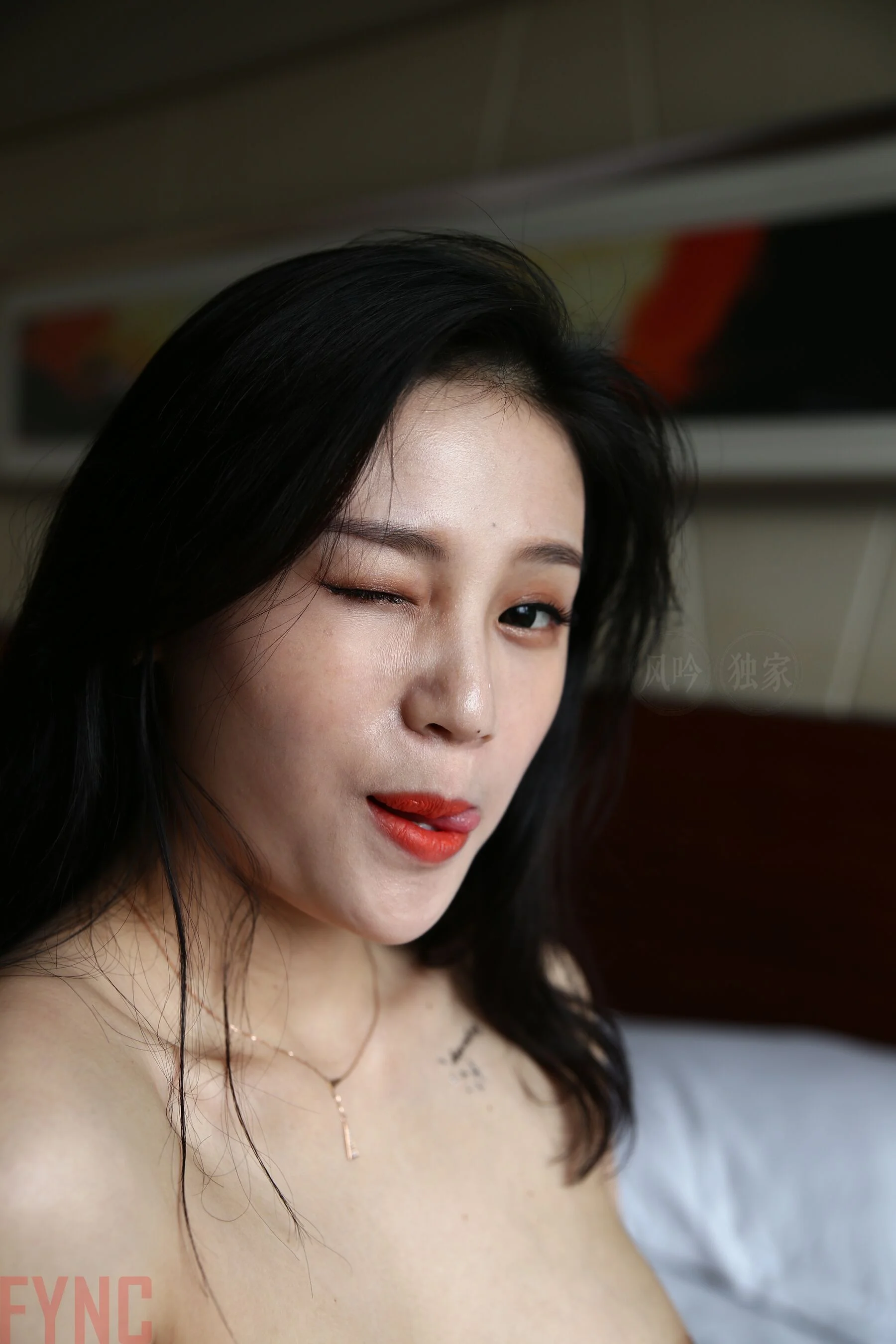 国模莉莉大尺度人体私拍套图 - Photo 1387