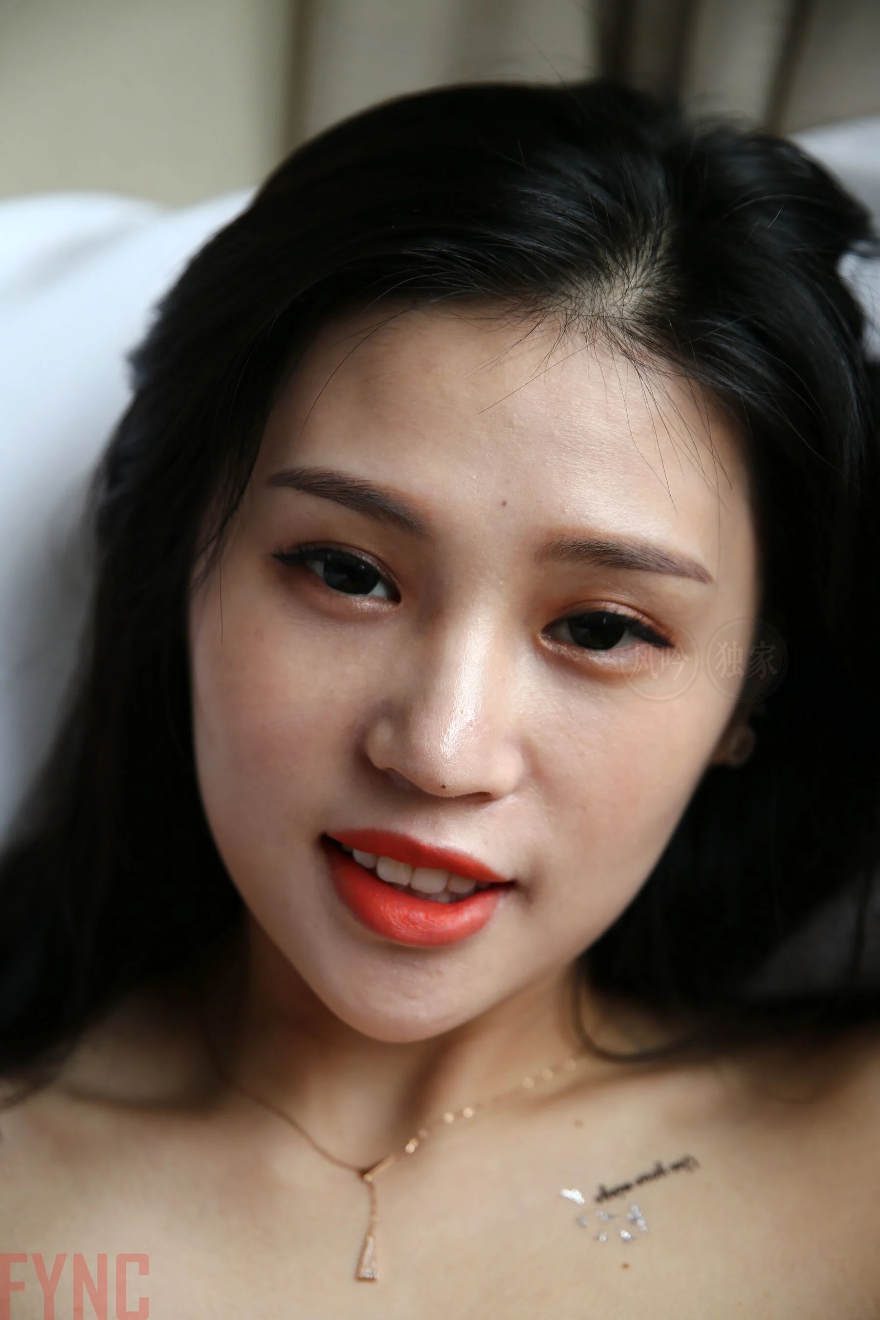 国模莉莉大尺度人体私拍套图 - Photo 1588