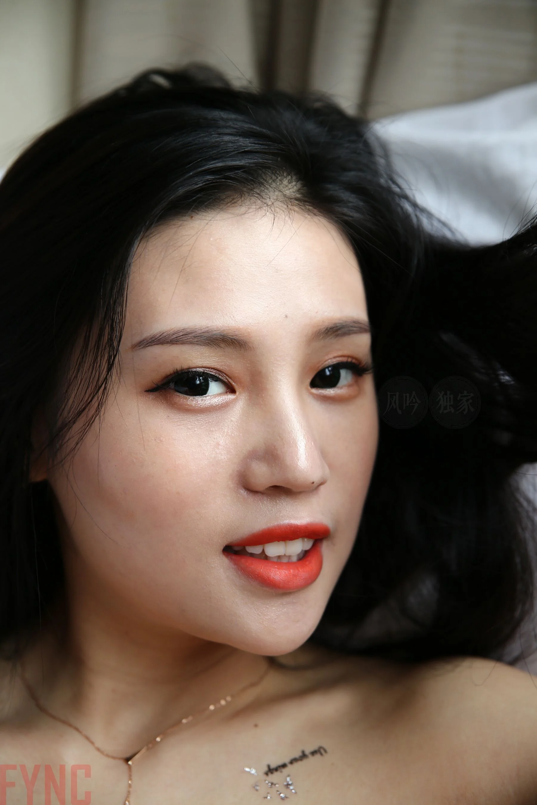 国模莉莉大尺度人体私拍套图 - Photo 1595