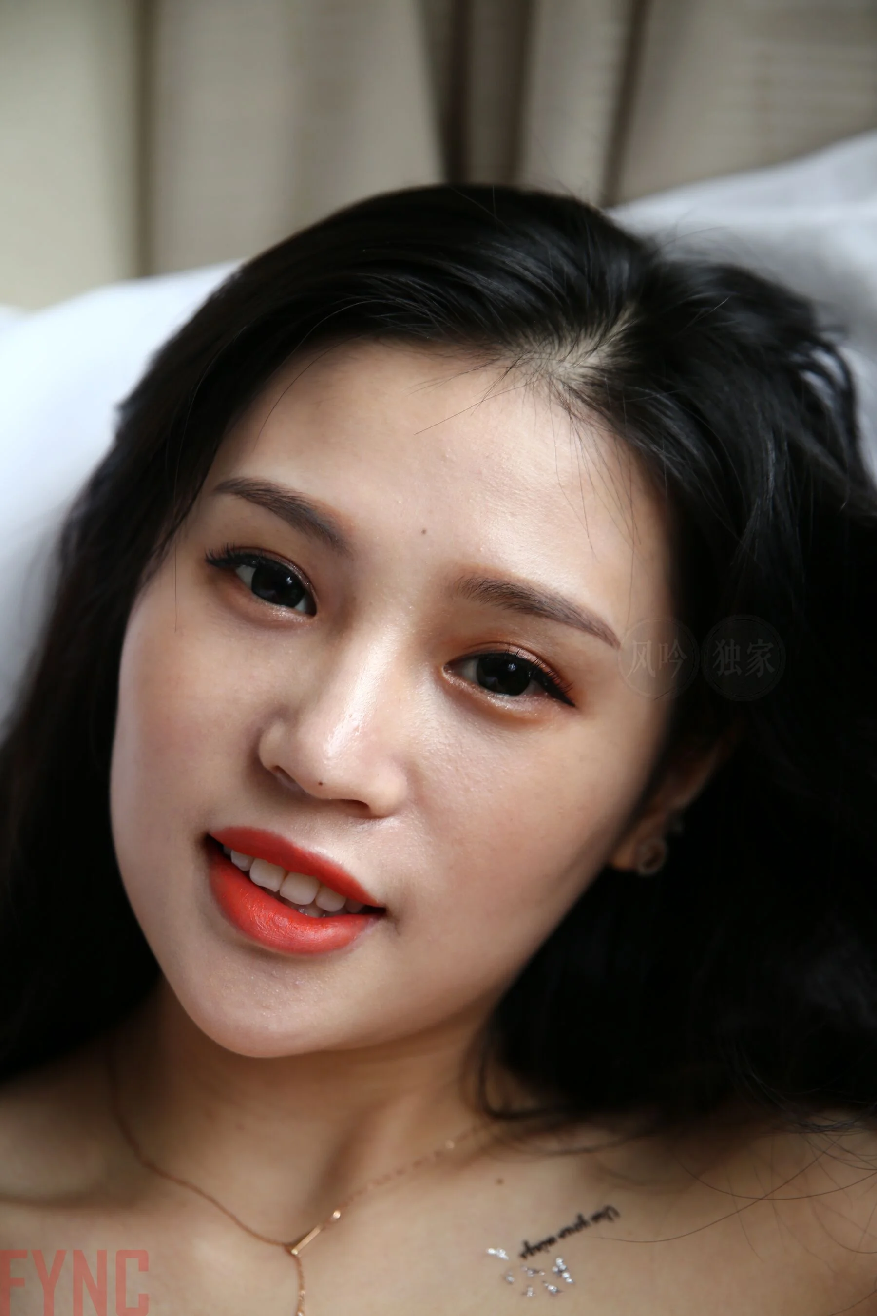 国模莉莉大尺度人体私拍套图 - Photo 1597