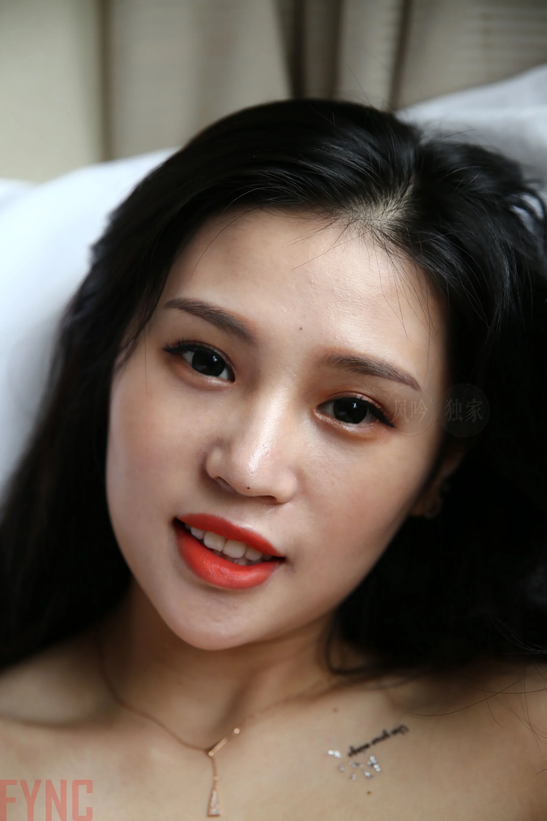 国模莉莉大尺度人体私拍套图 - Photo 1601