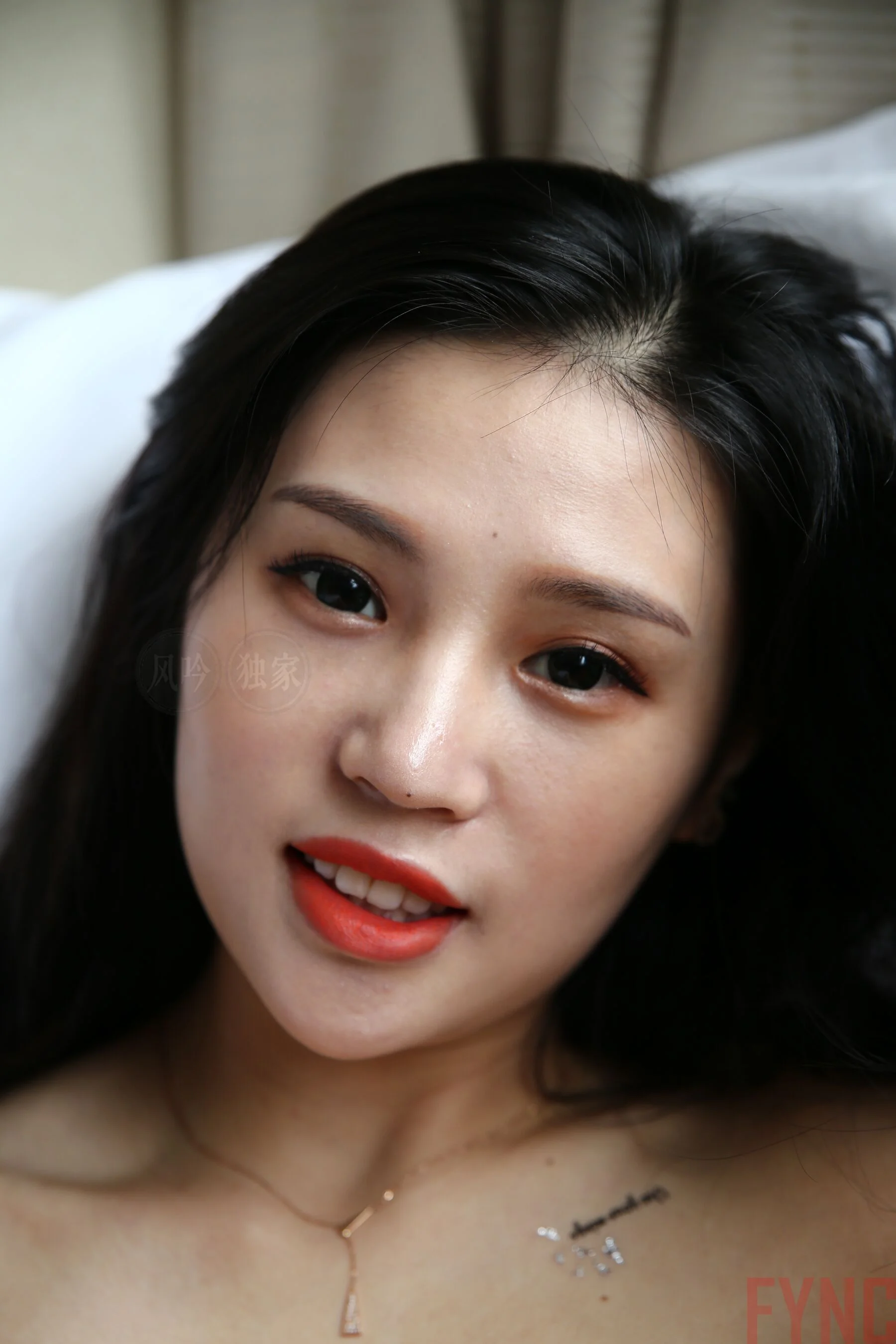 国模莉莉大尺度人体私拍套图 - Photo 1602