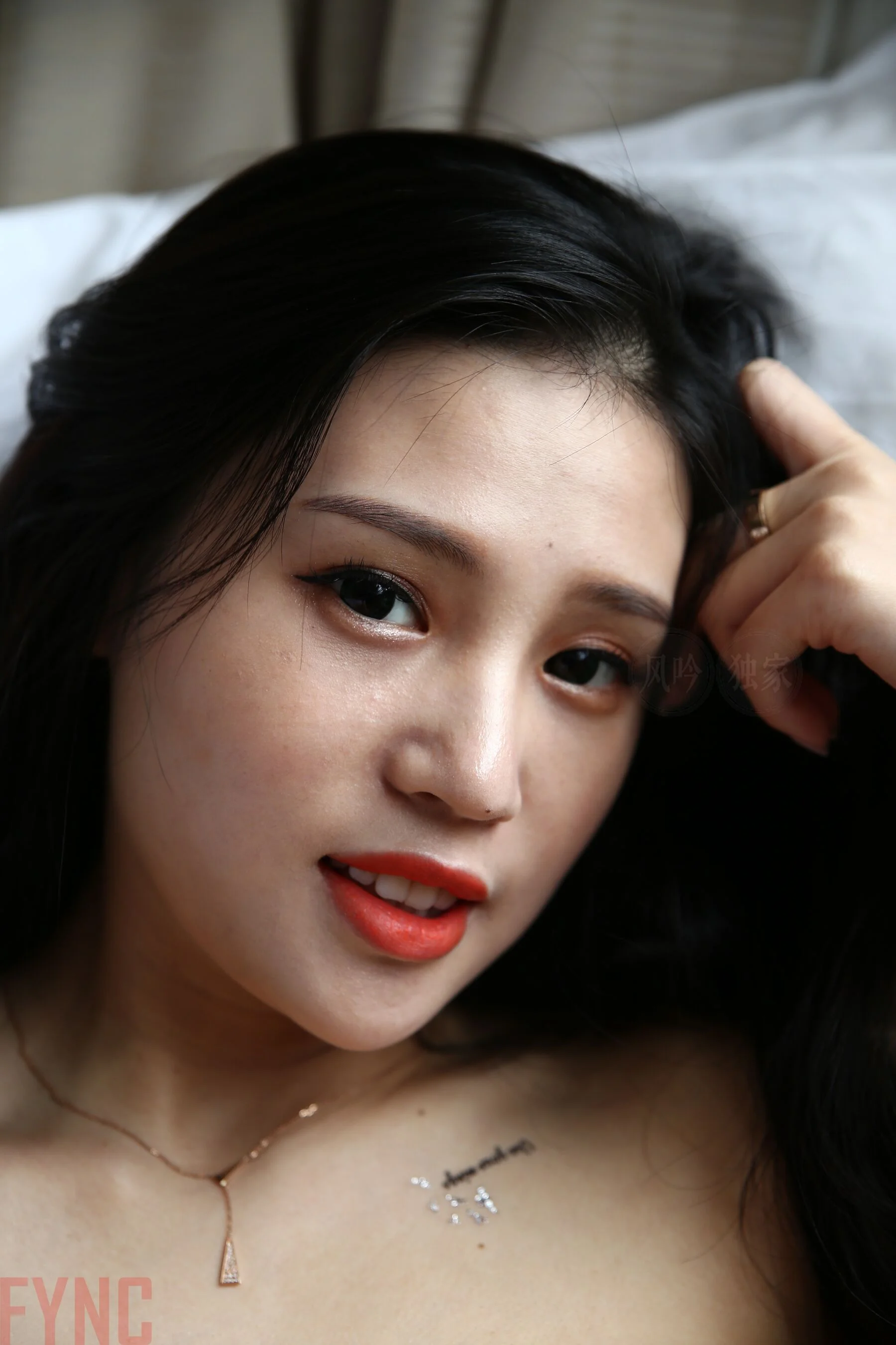 国模莉莉大尺度人体私拍套图 - Photo 1609