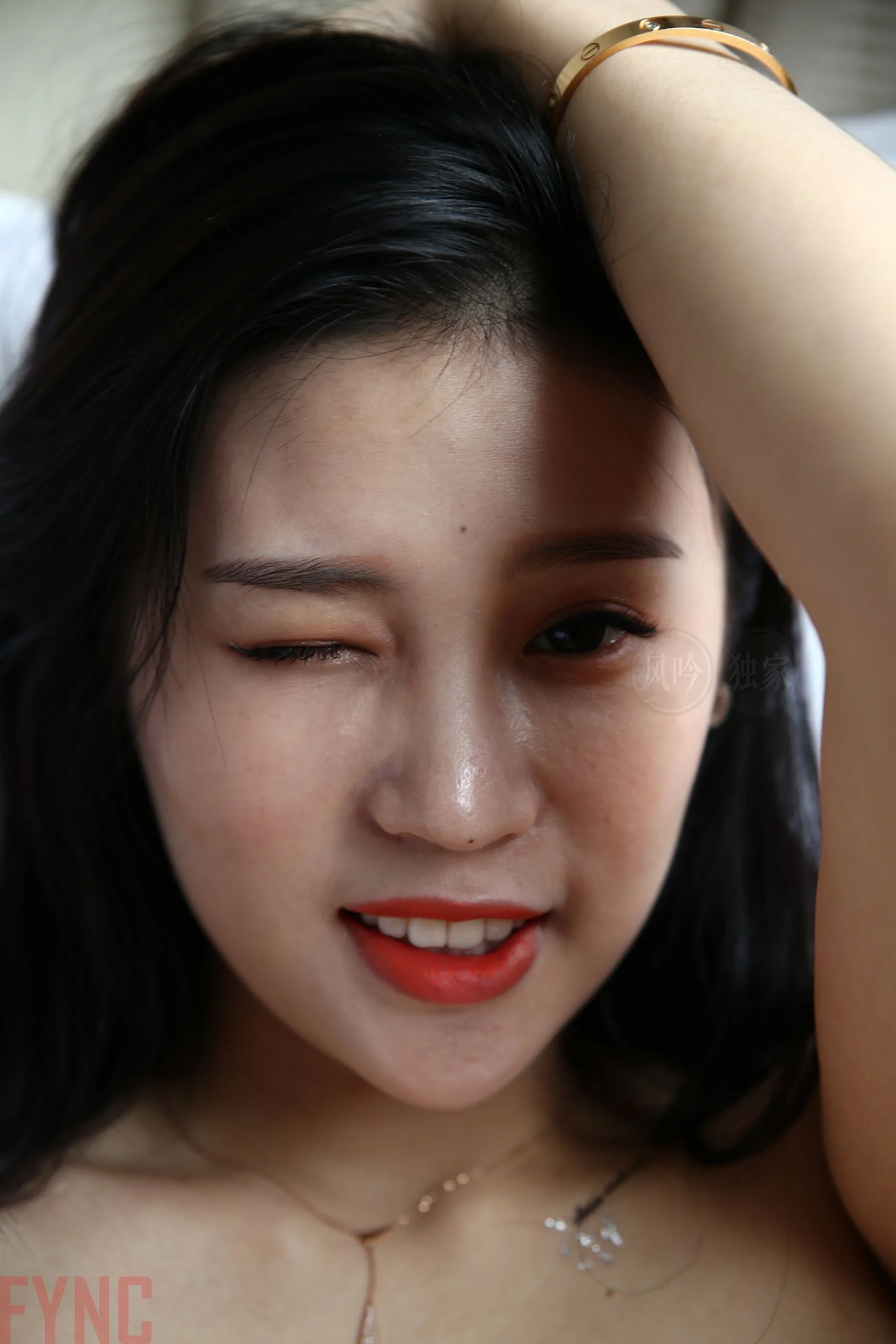 国模莉莉大尺度人体私拍套图 - Photo 1615