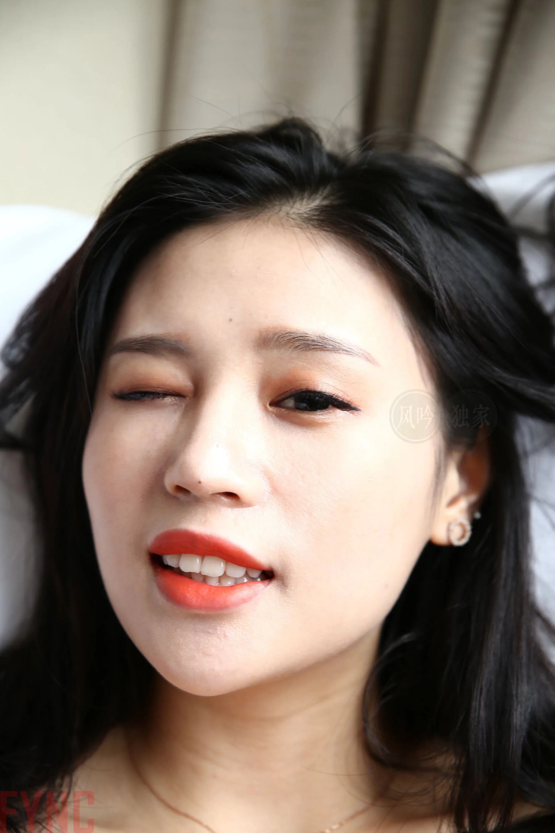 国模莉莉大尺度人体私拍套图 - Photo 1619