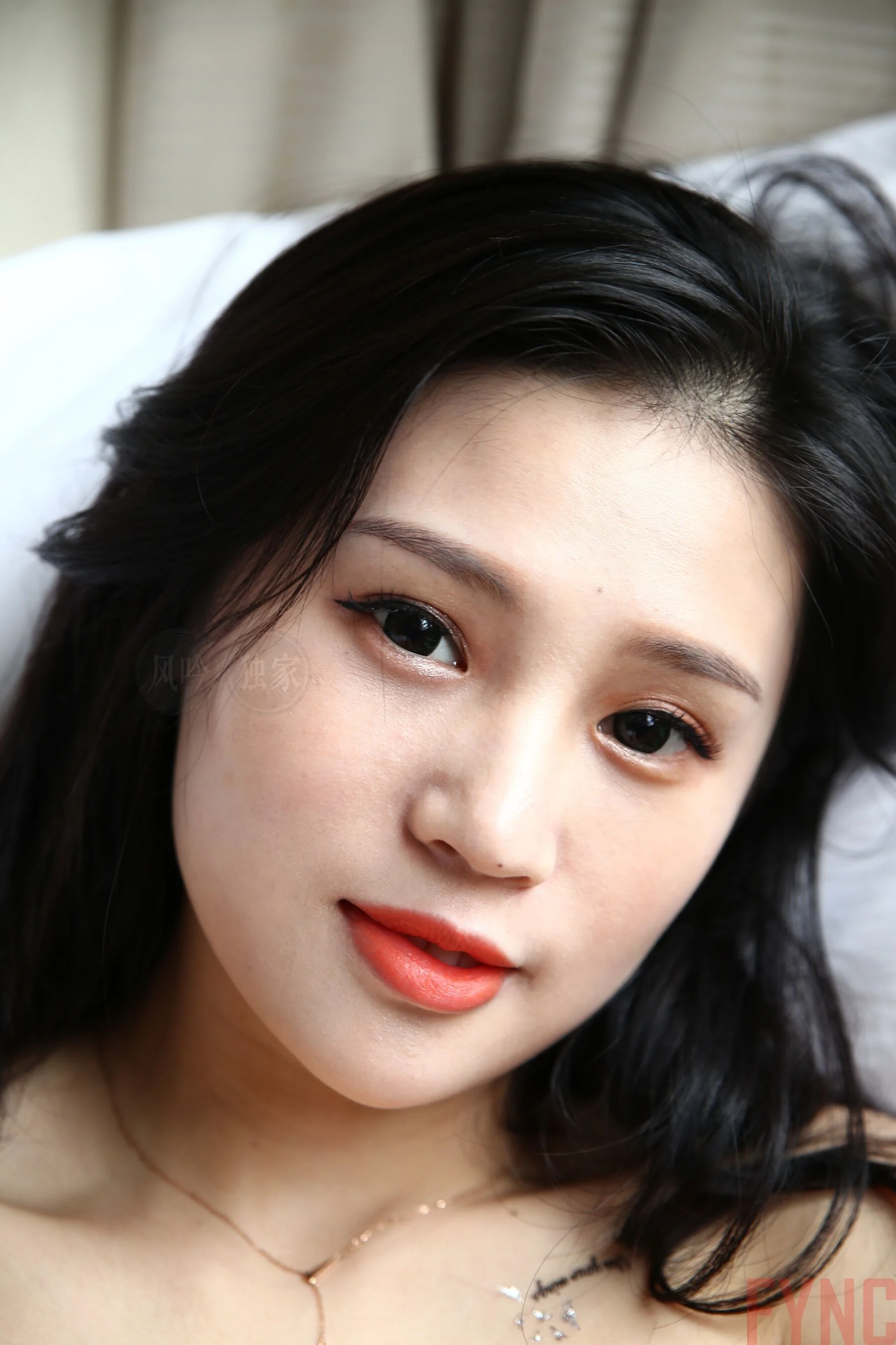 国模莉莉大尺度人体私拍套图 - Photo 1623