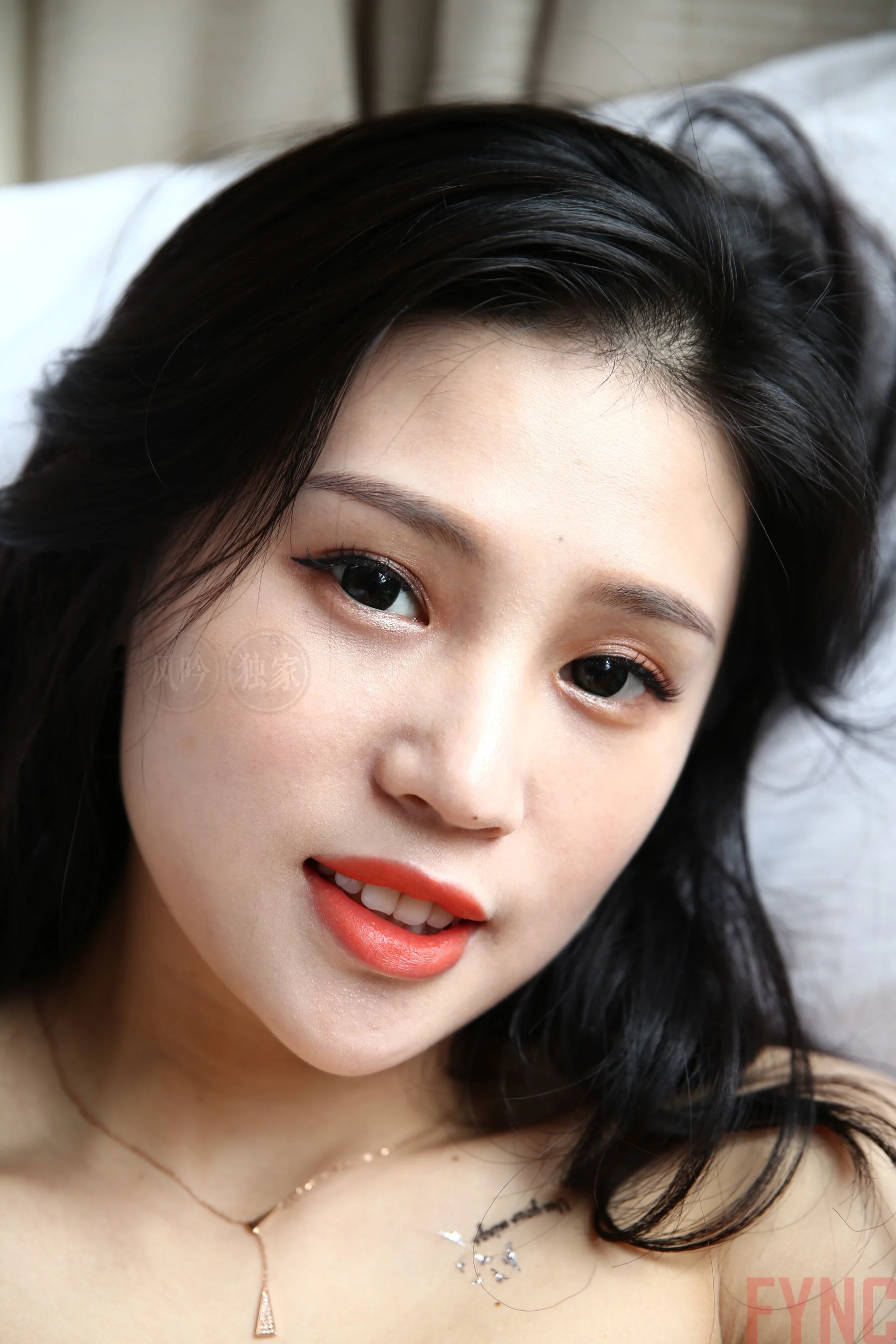 国模莉莉大尺度人体私拍套图 - Photo 1627