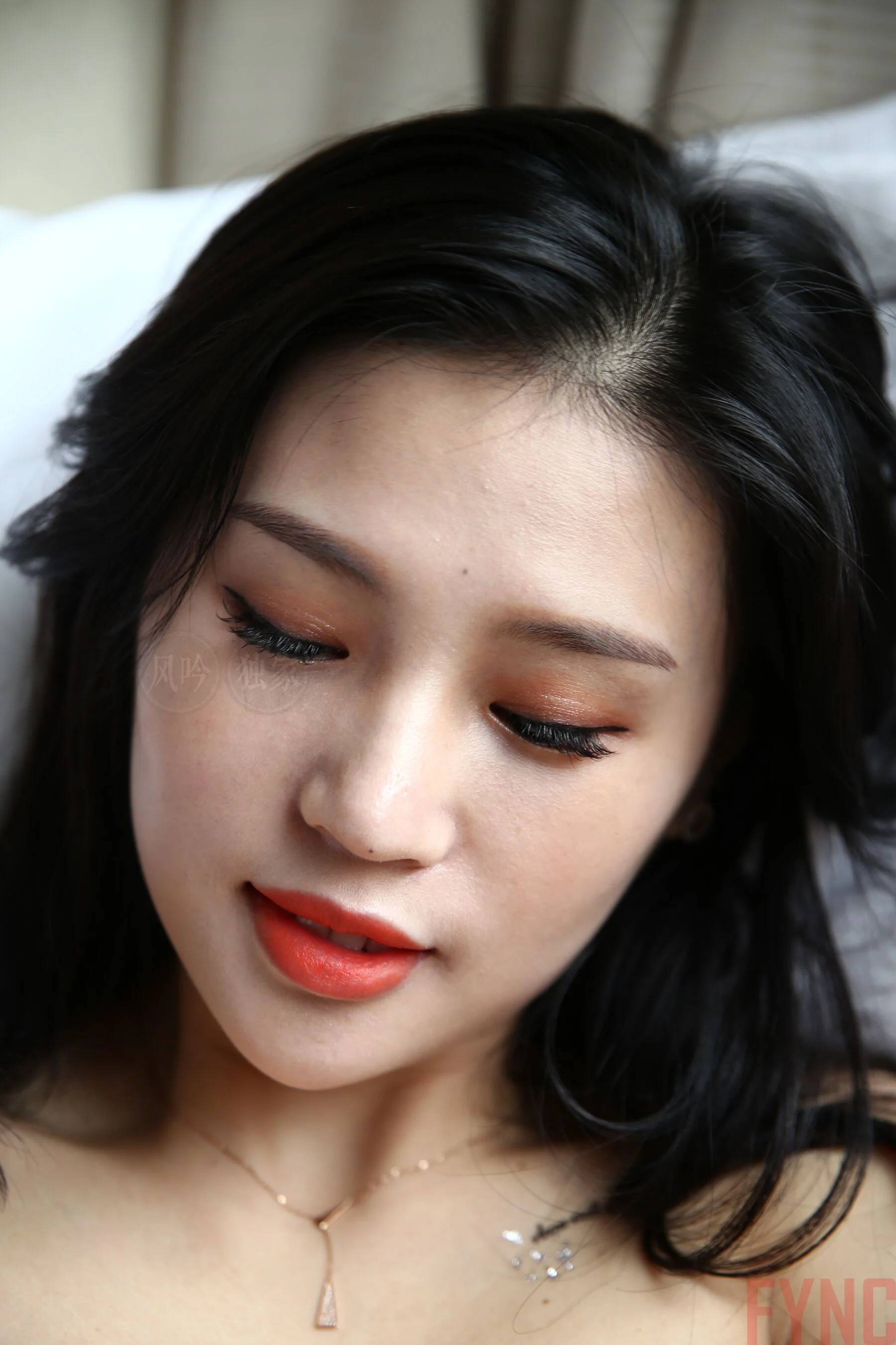 国模莉莉大尺度人体私拍套图 - Photo 1629