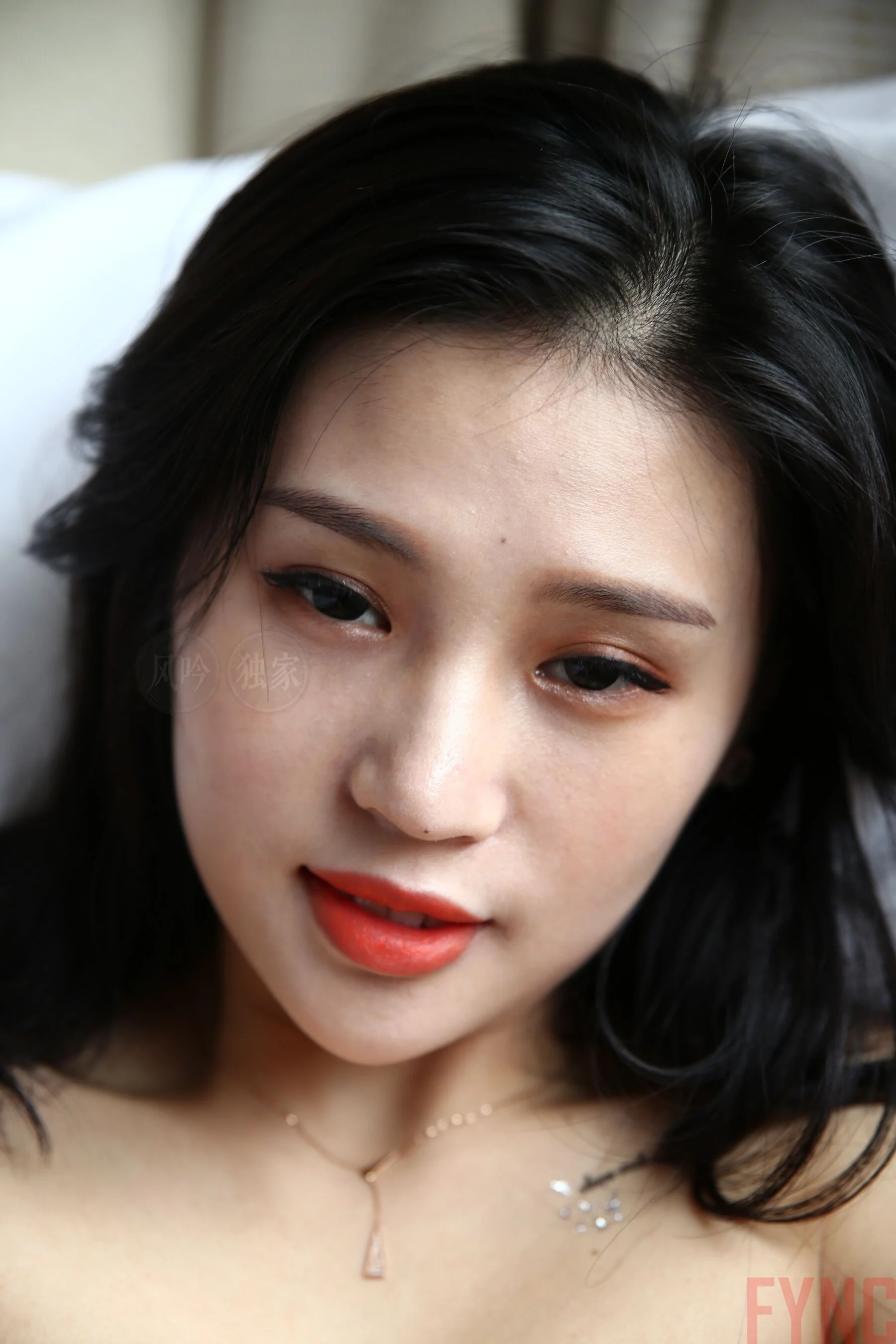 国模莉莉大尺度人体私拍套图 - Photo 1630