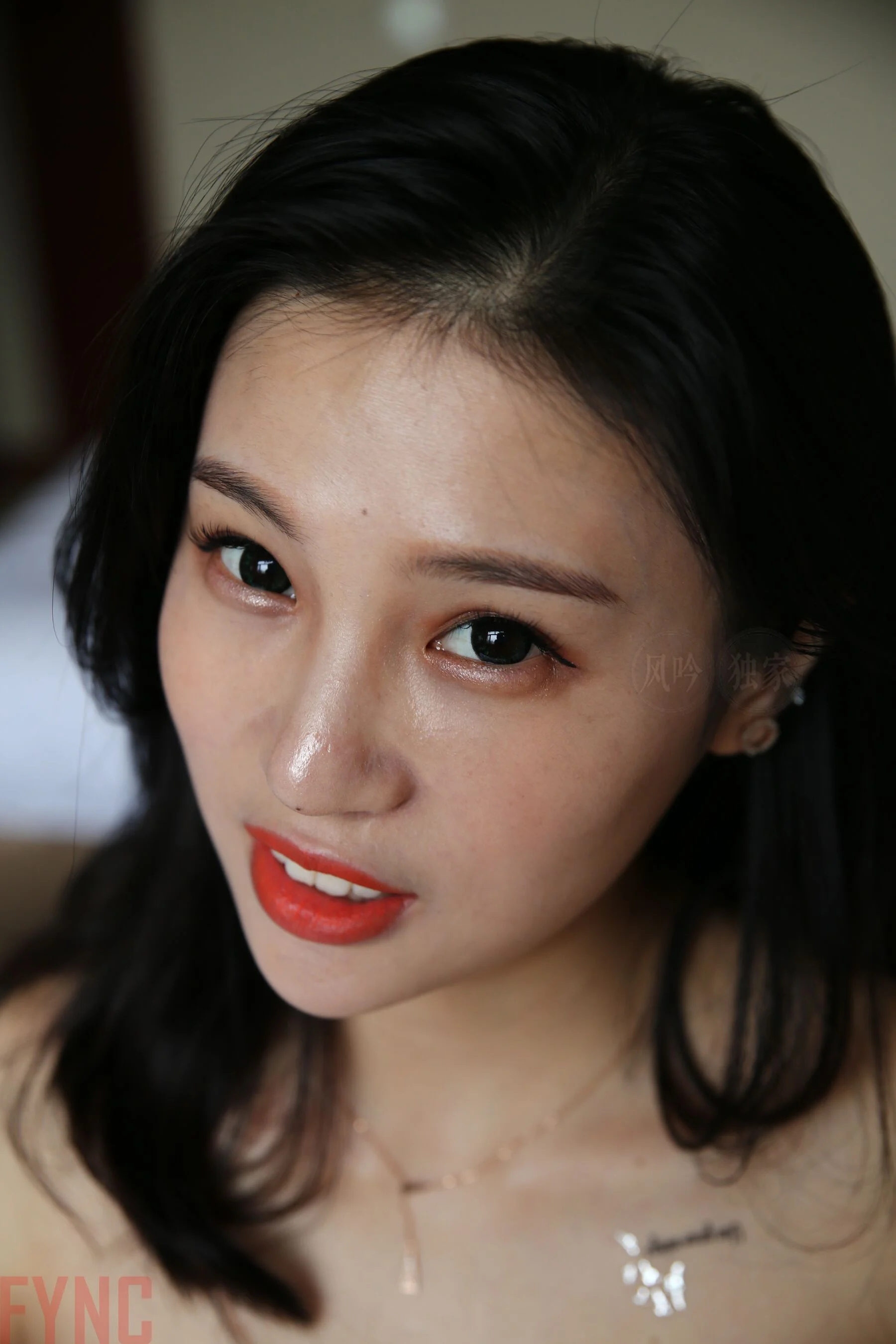 国模莉莉大尺度人体私拍套图 - Photo 2284