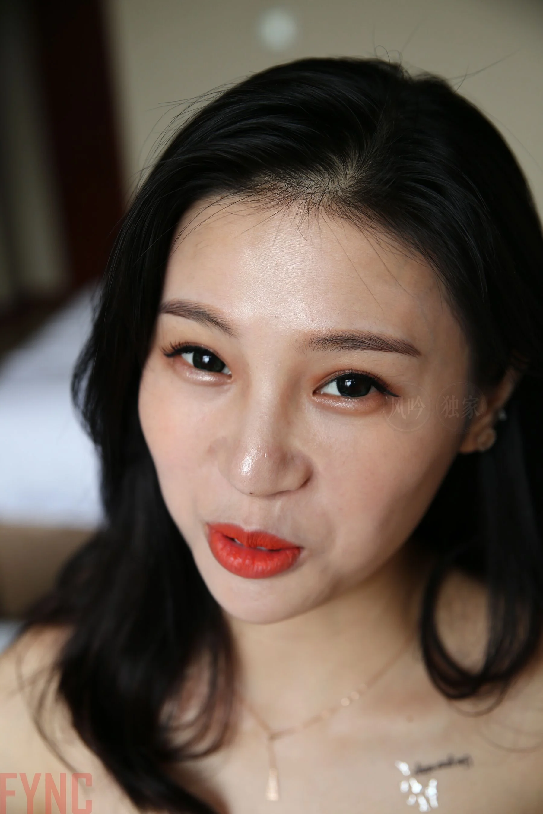 国模莉莉大尺度人体私拍套图 - Photo 2288