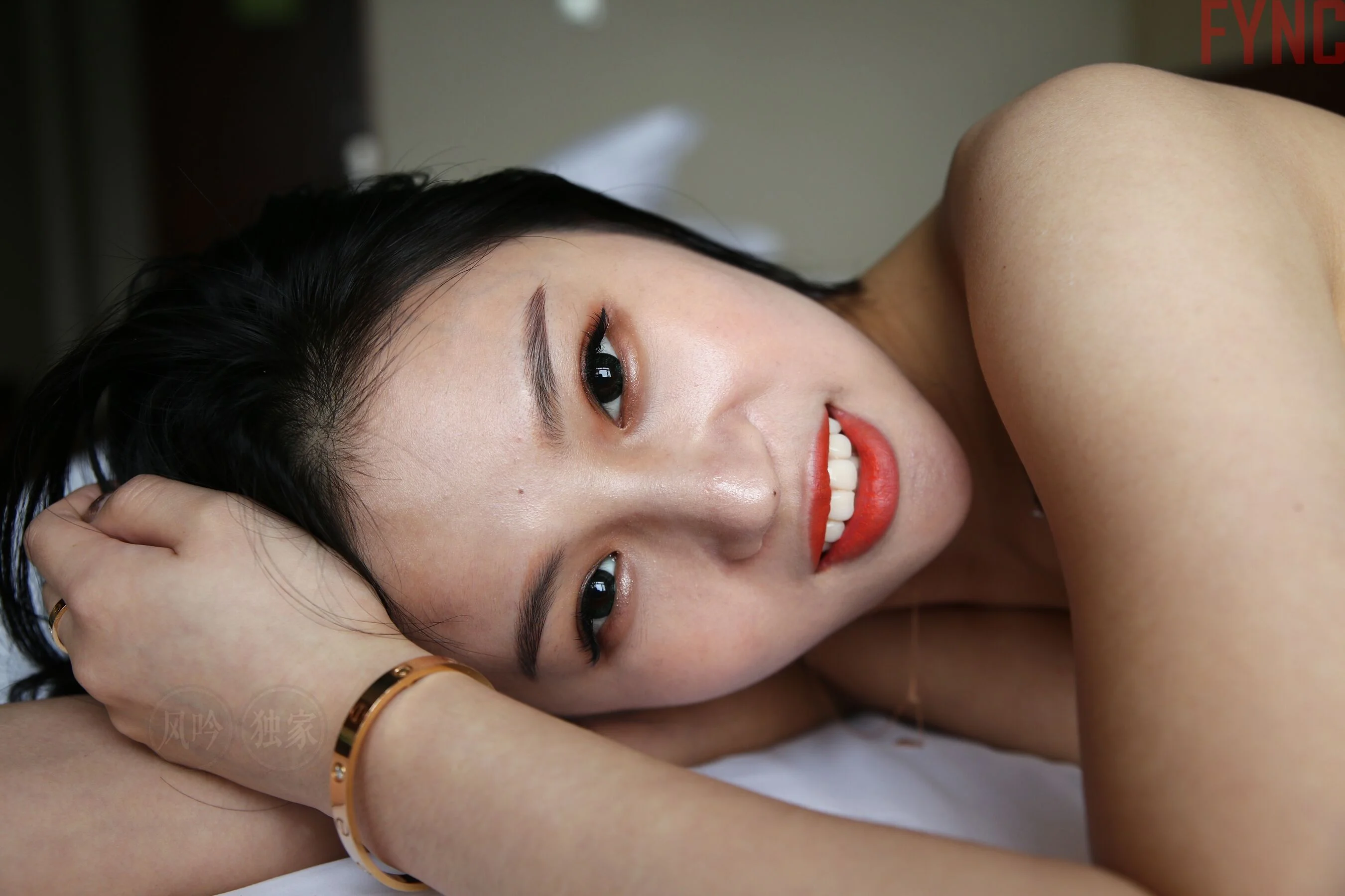 国模莉莉大尺度人体私拍套图 - Photo 2785