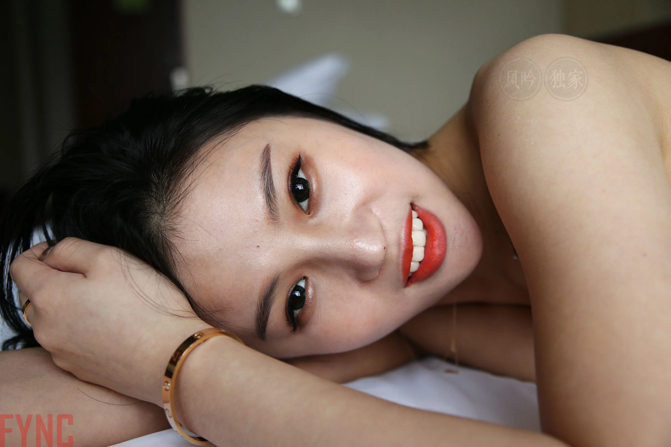 国模莉莉大尺度人体私拍套图 - Photo 2786