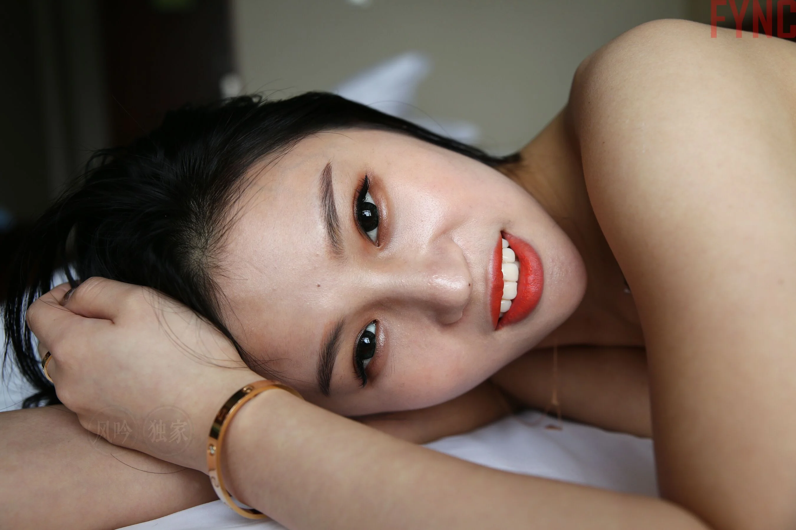 国模莉莉大尺度人体私拍套图 - Photo 2788