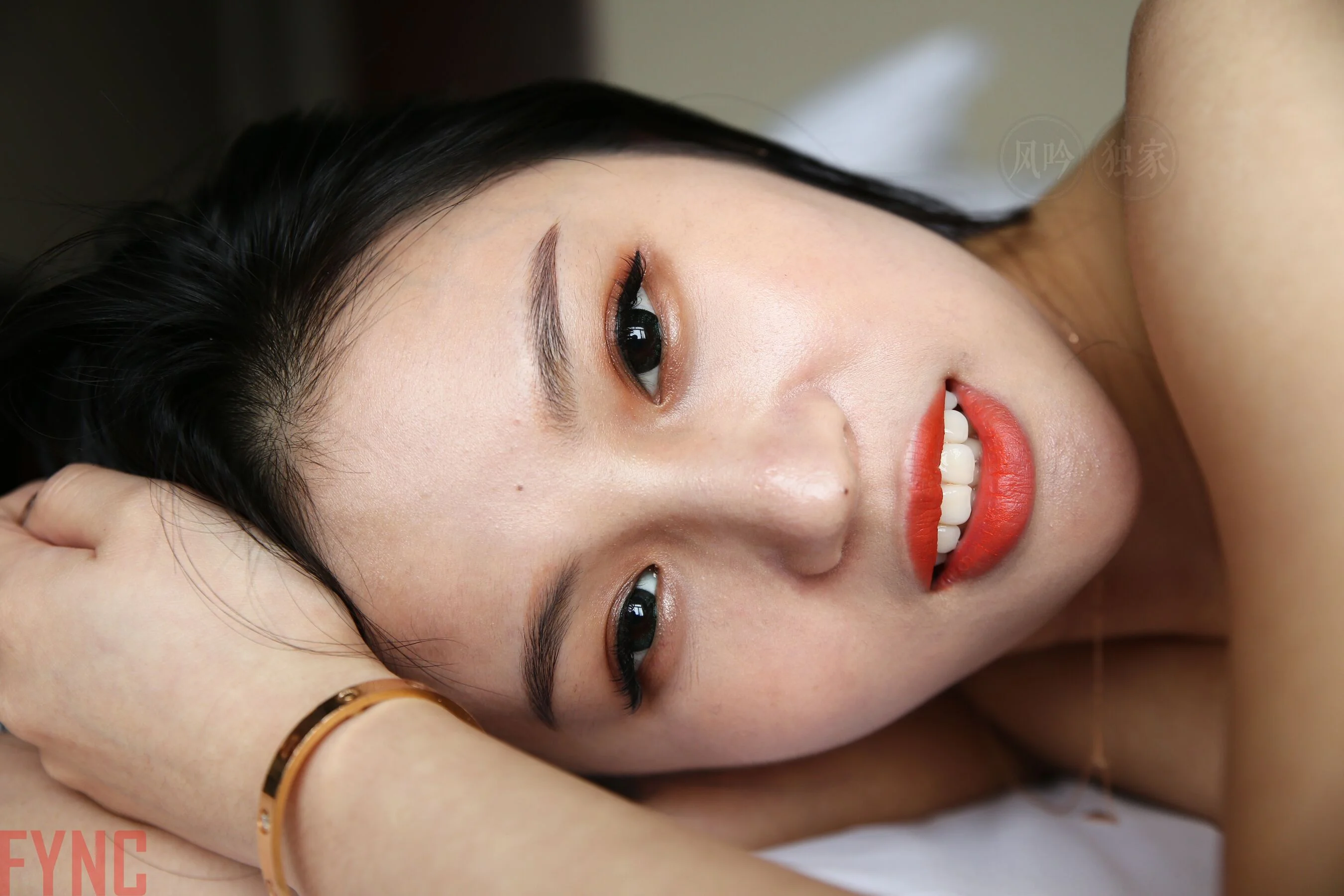 国模莉莉大尺度人体私拍套图 - Photo 2793