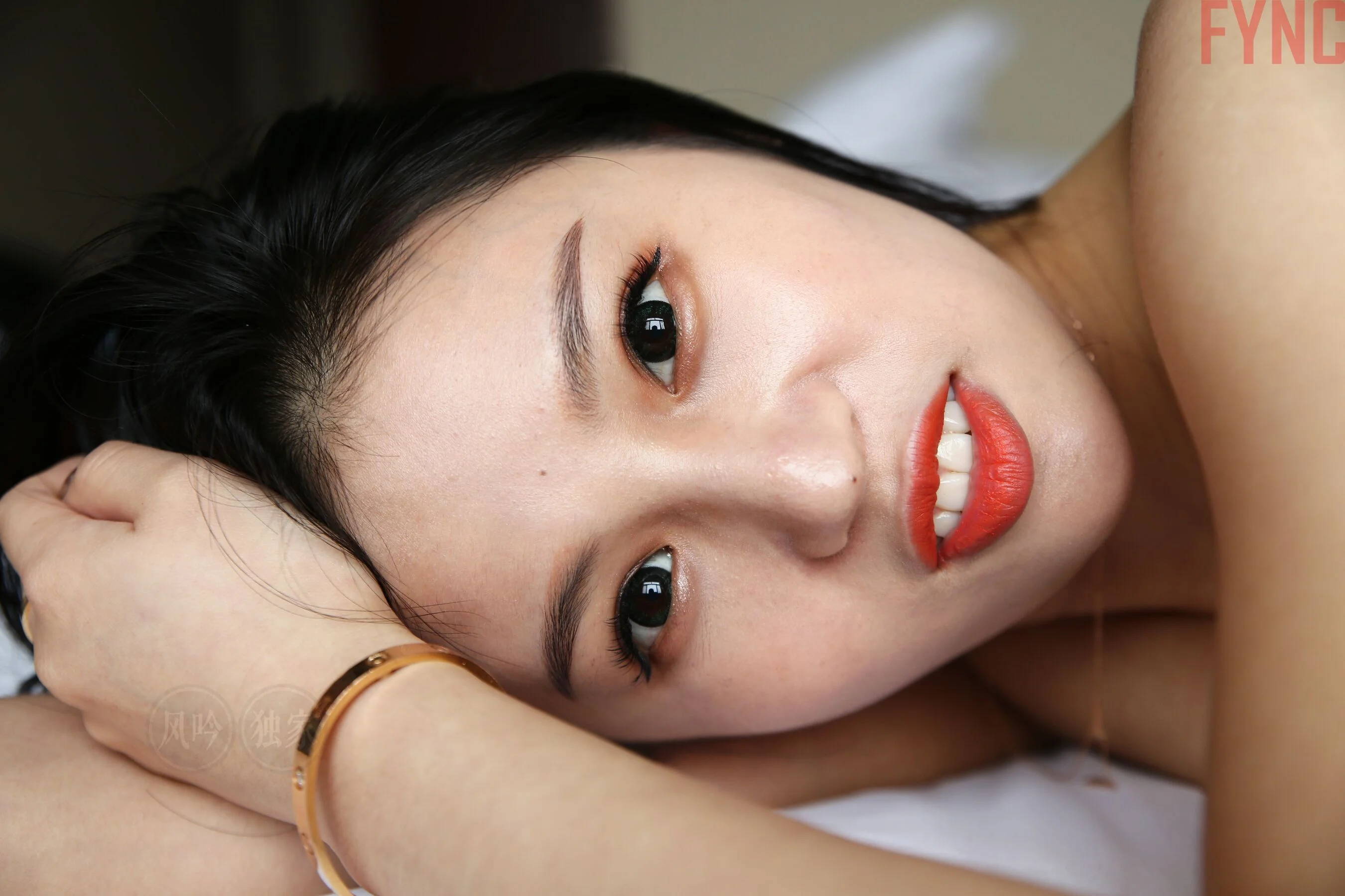 国模莉莉大尺度人体私拍套图 - Photo 2800