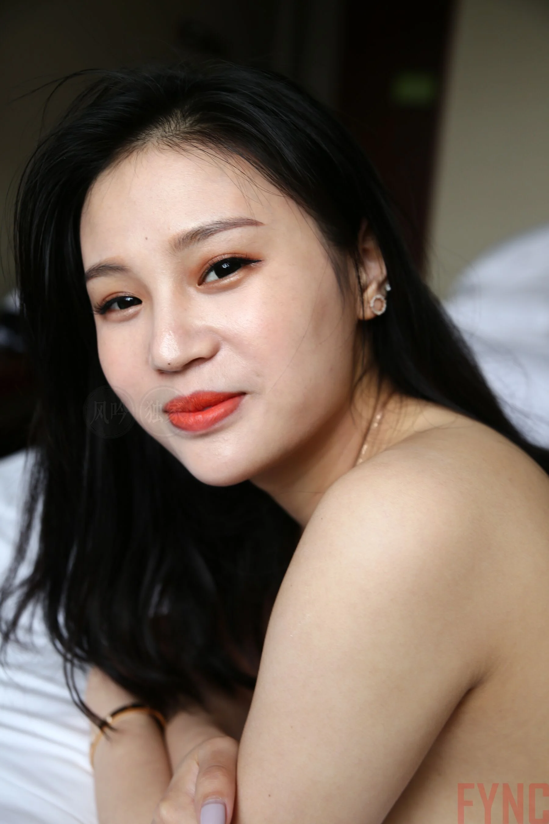 国模莉莉大尺度人体私拍套图 - Photo 2824