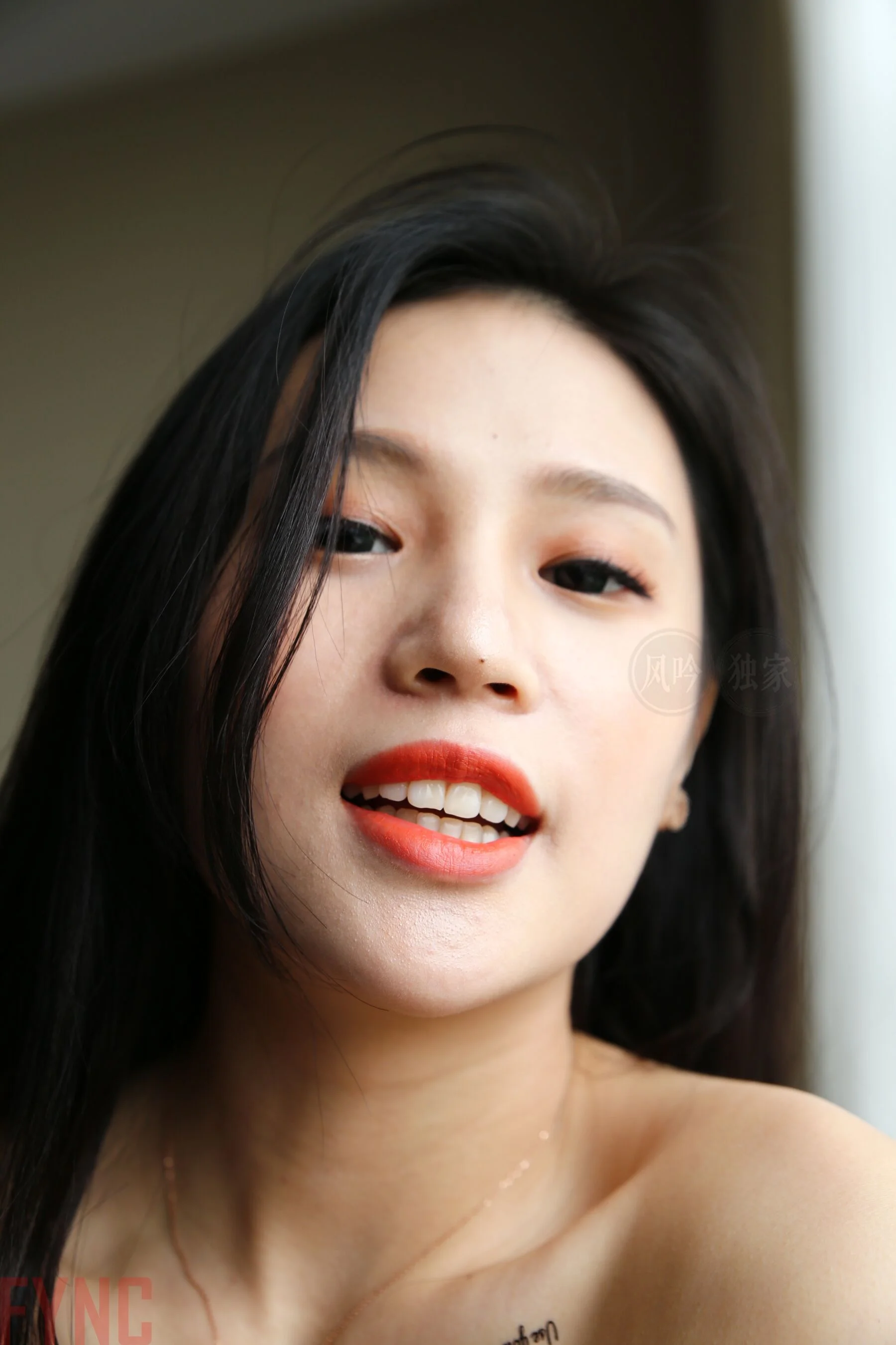 国模莉莉大尺度人体私拍套图 - Photo 2976