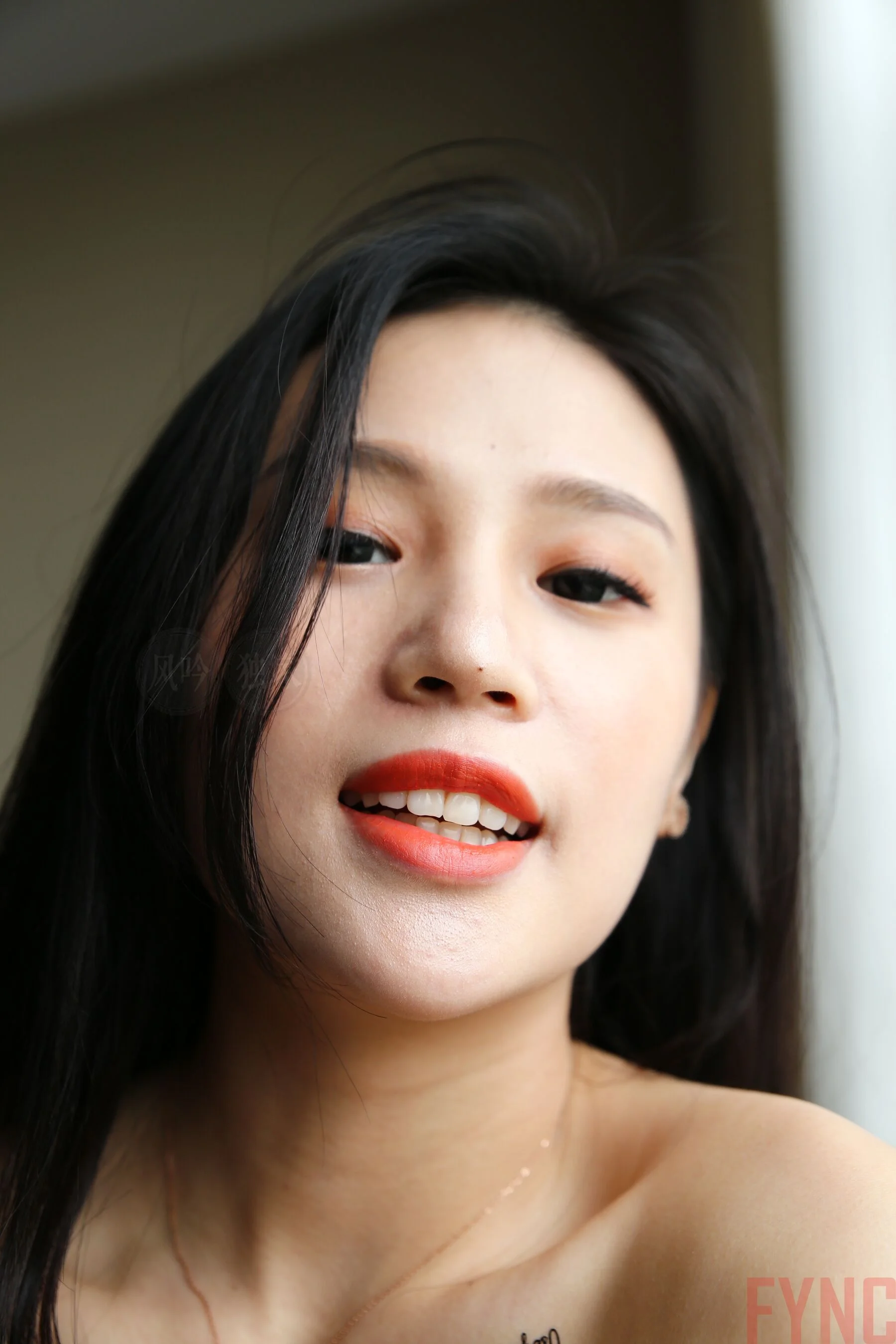 国模莉莉大尺度人体私拍套图 - Photo 2977