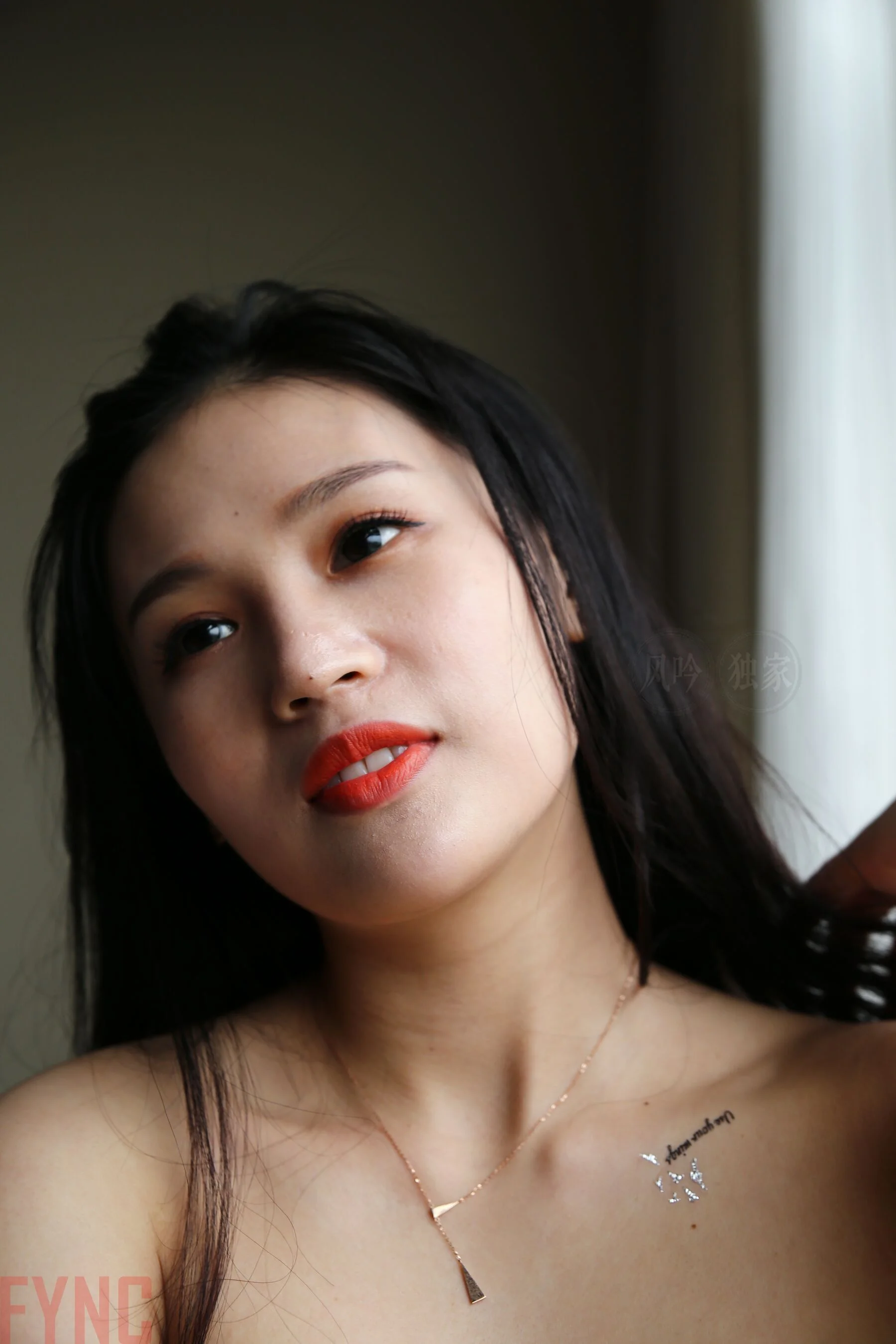 国模莉莉大尺度人体私拍套图 - Photo 2983