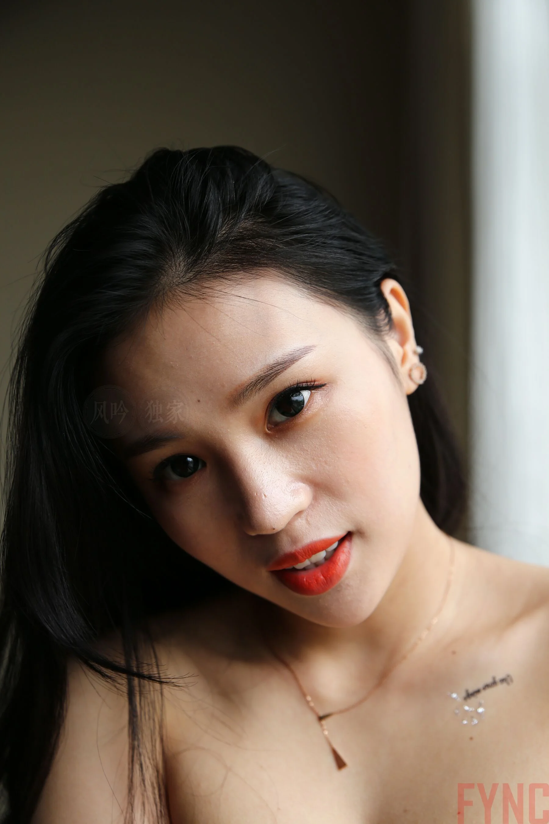 国模莉莉大尺度人体私拍套图 - Photo 2987