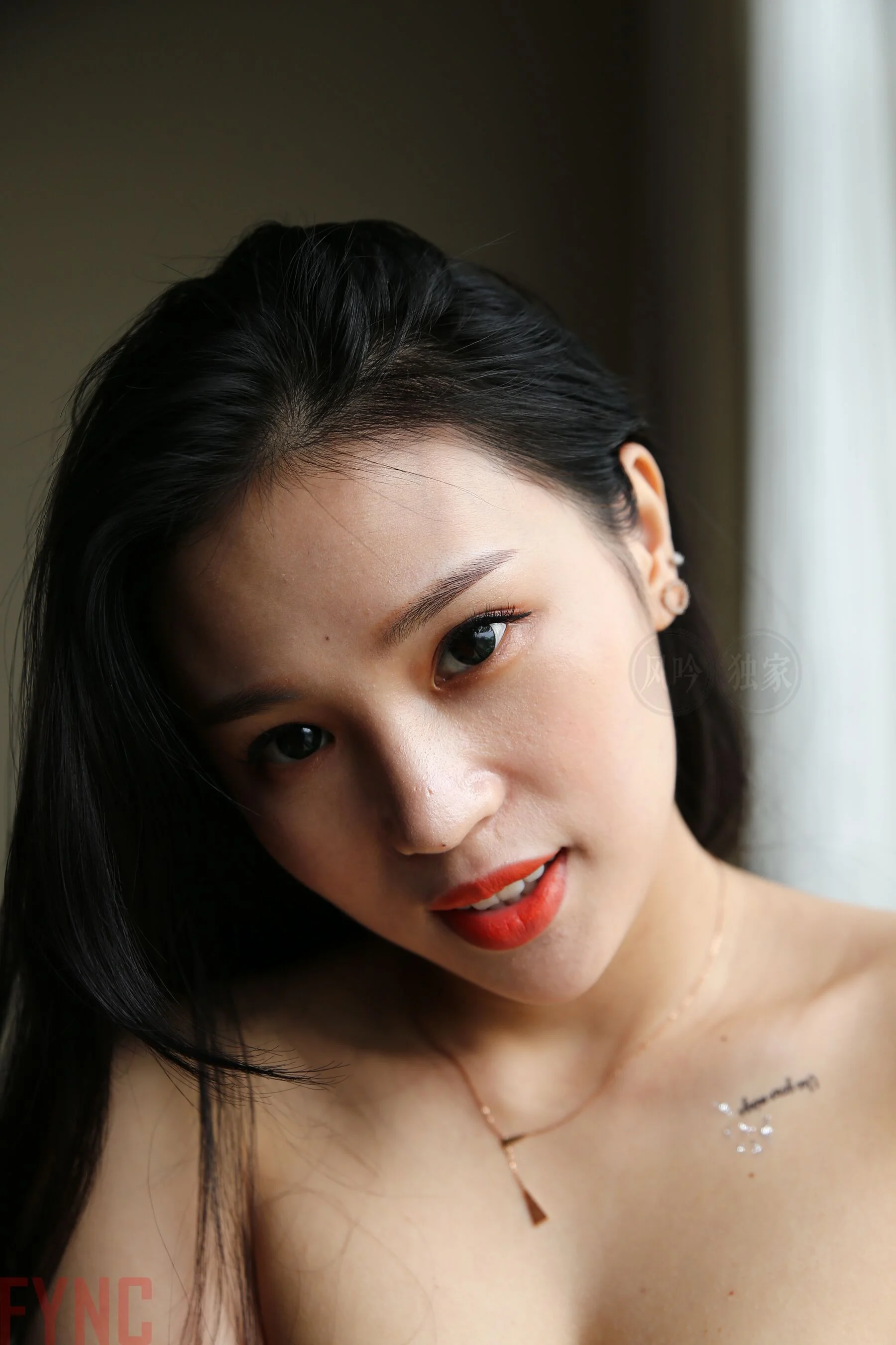 国模莉莉大尺度人体私拍套图 - Photo 2988