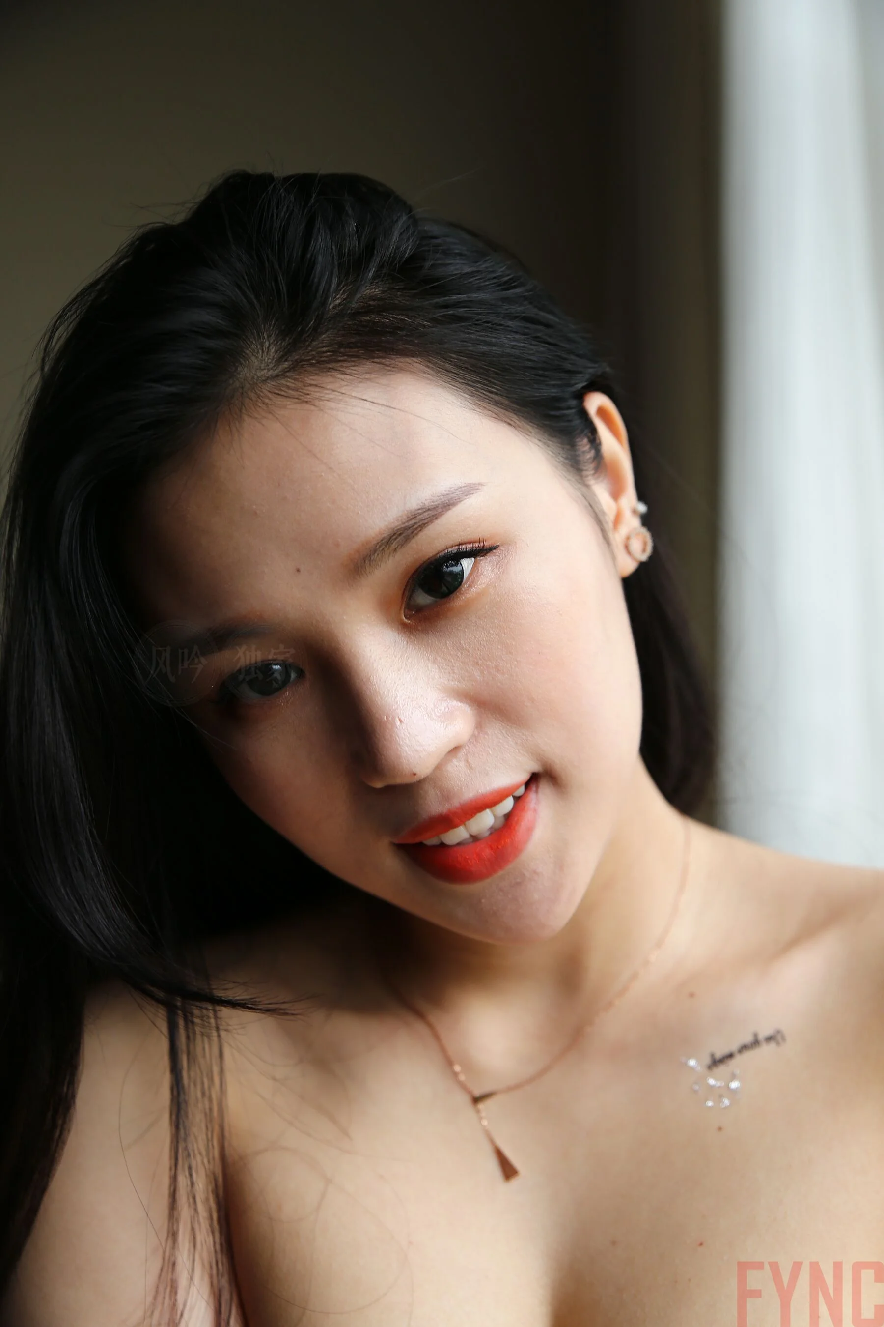 国模莉莉大尺度人体私拍套图 - Photo 2990