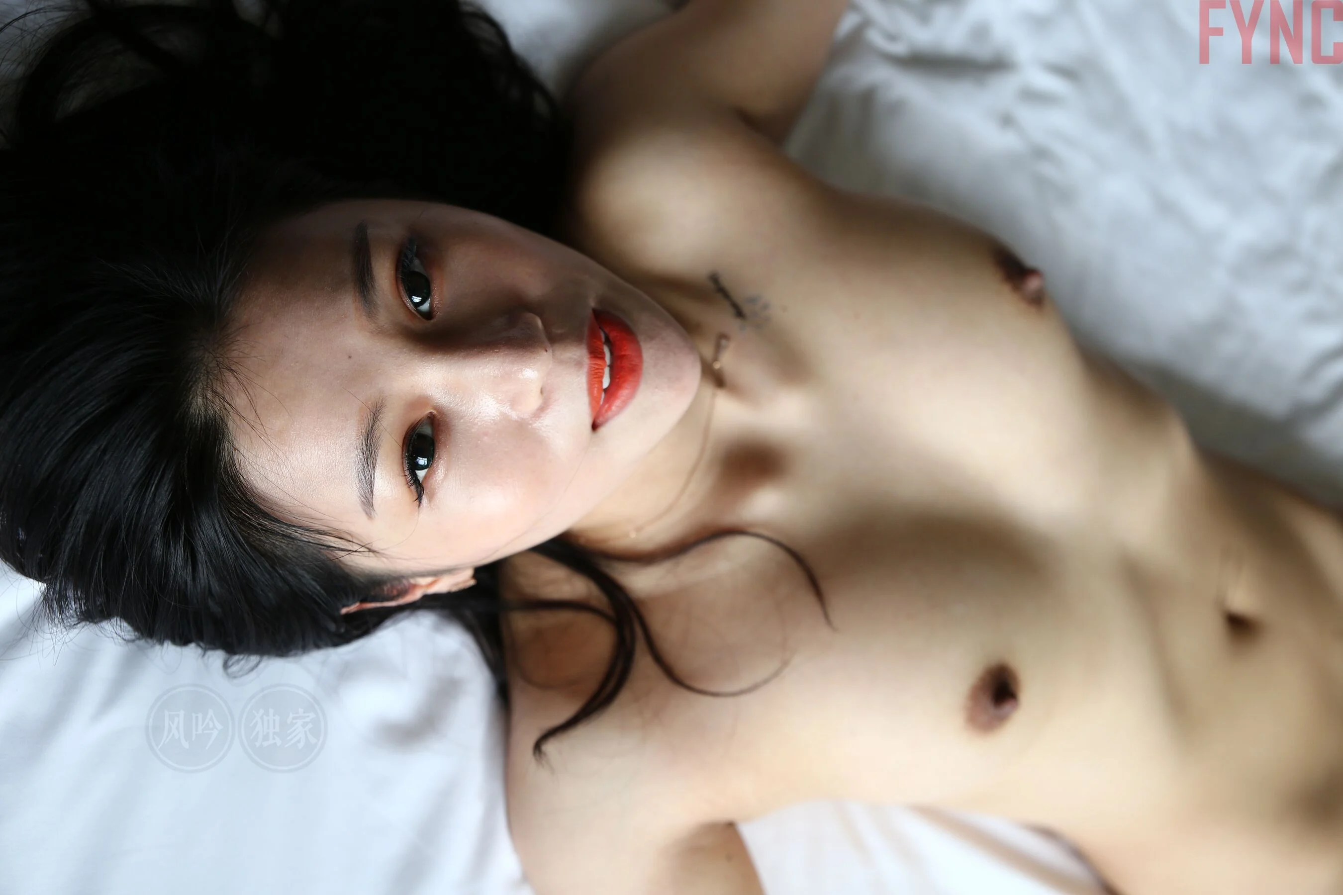 国模莉莉大尺度人体私拍套图 - Photo 3134