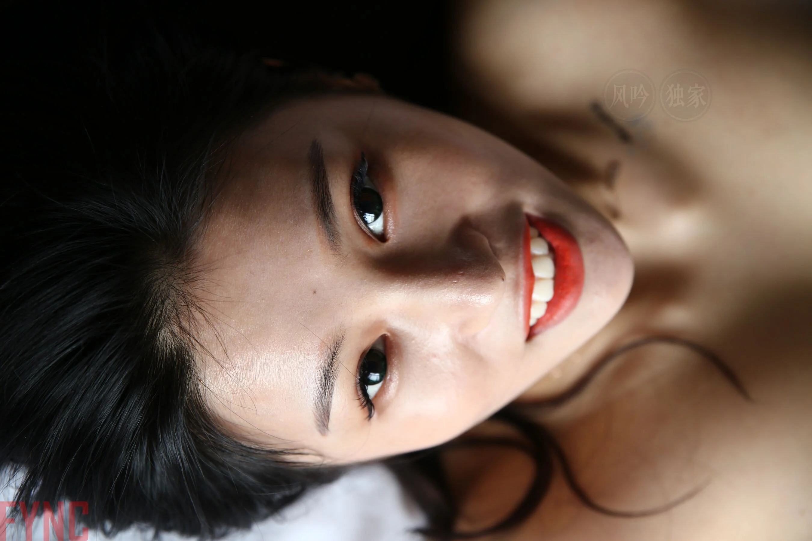 国模莉莉大尺度人体私拍套图 - Photo 3150