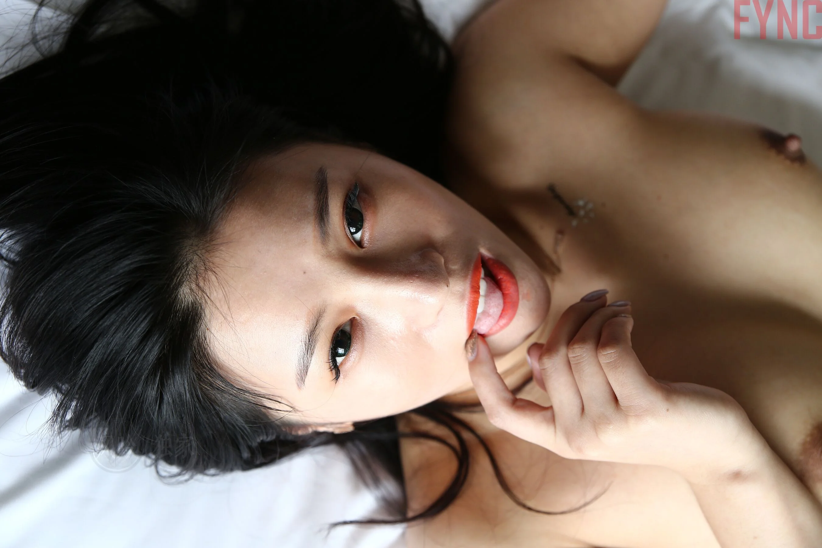 国模莉莉大尺度人体私拍套图 - Photo 3173