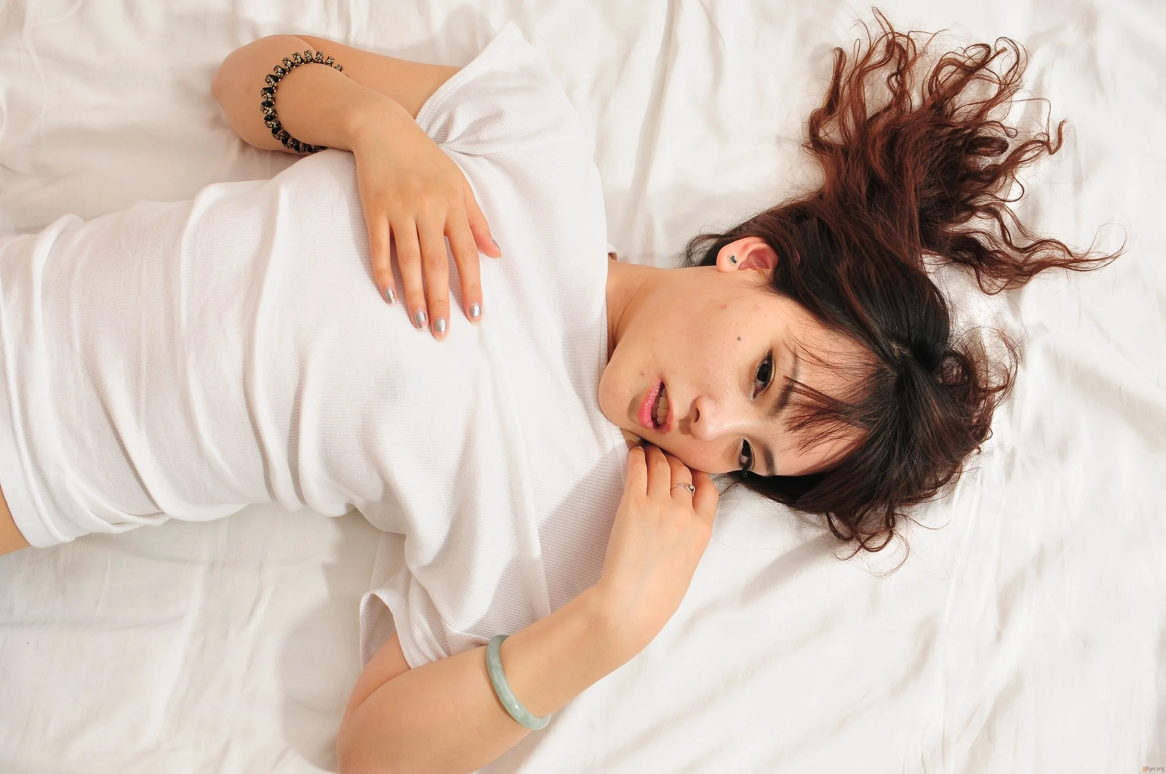 国模京京人体私拍套图 - Photo 155