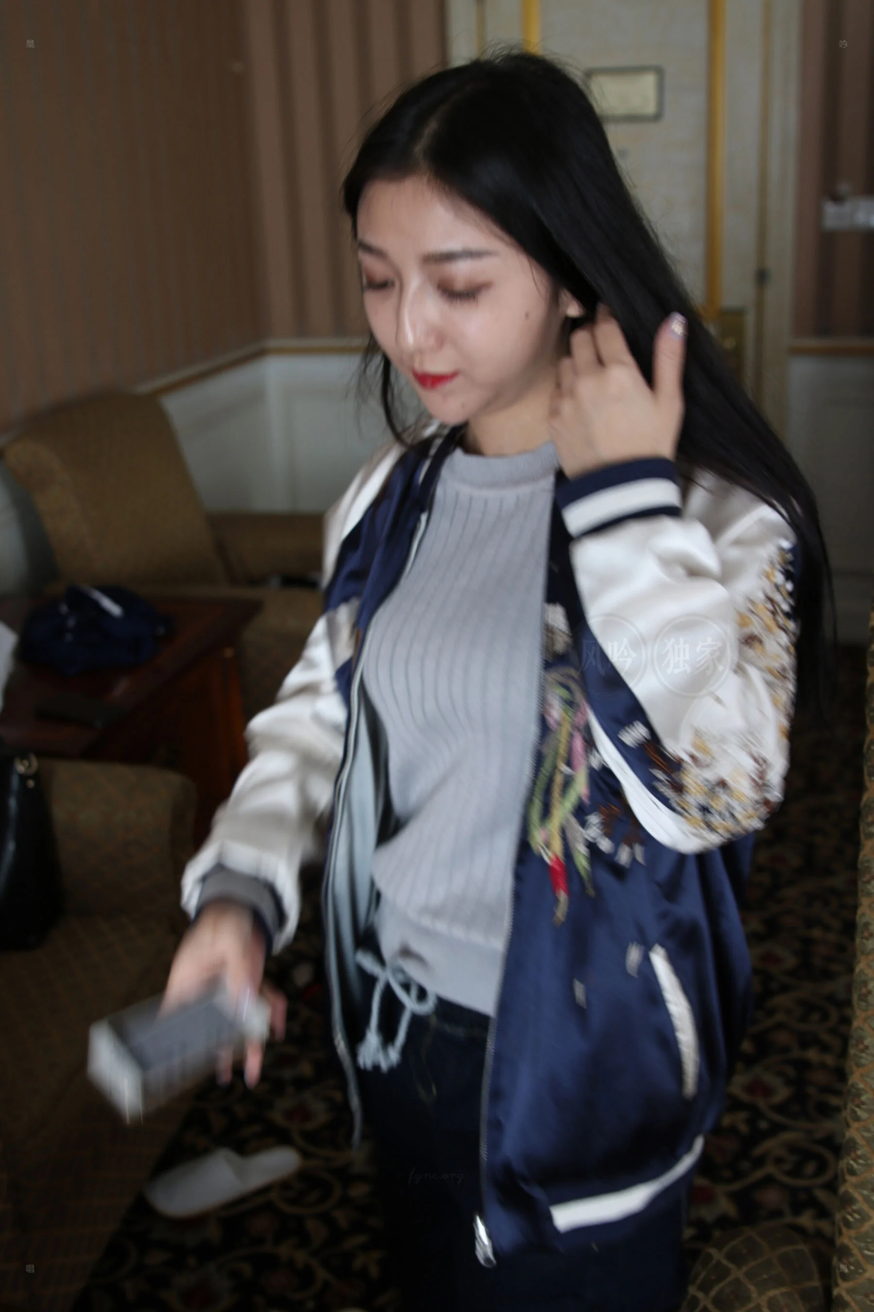 国模洛丽大尺度人体私拍套图 - Photo 758