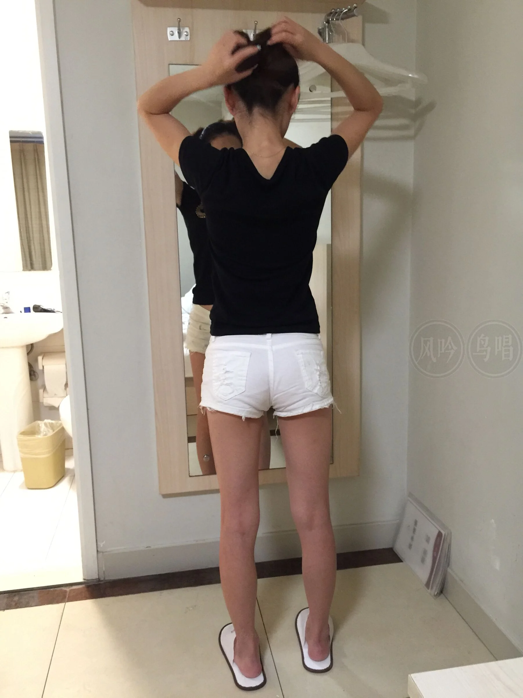 国模火舞大尺度人体私拍套图 - Photo 12
