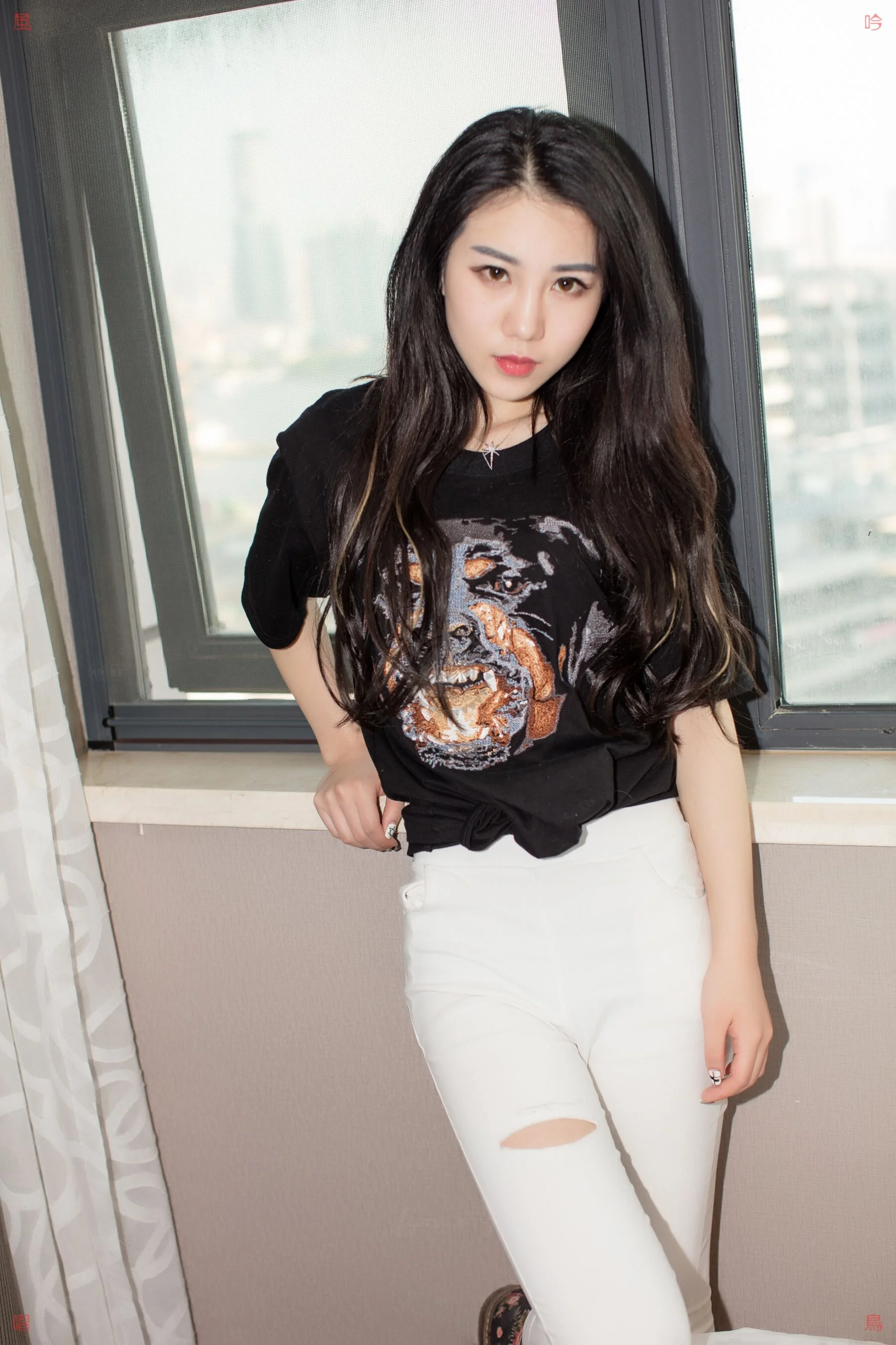 国模龙馨大尺度人体私拍套图 - Photo 10