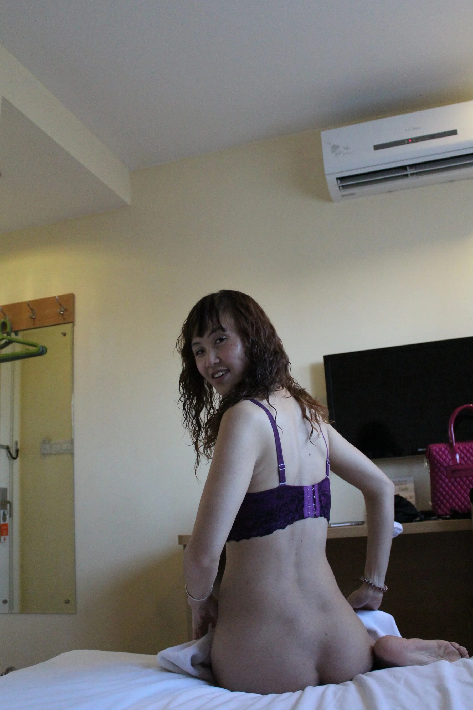 国模小莉大尺度人体私拍套图 - Photo 444