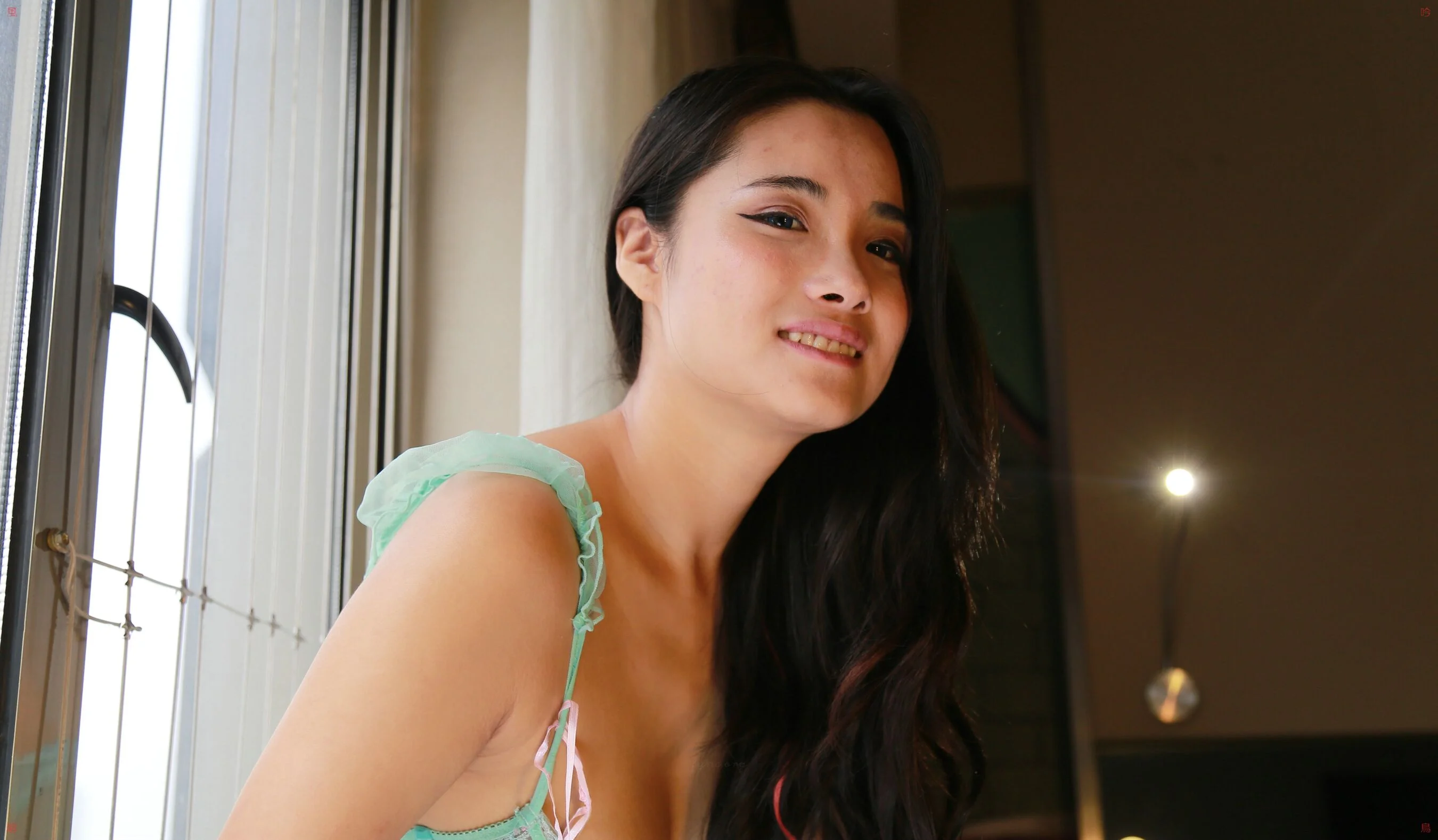 国模伽伽大尺度人体私拍套图 - Photo 183