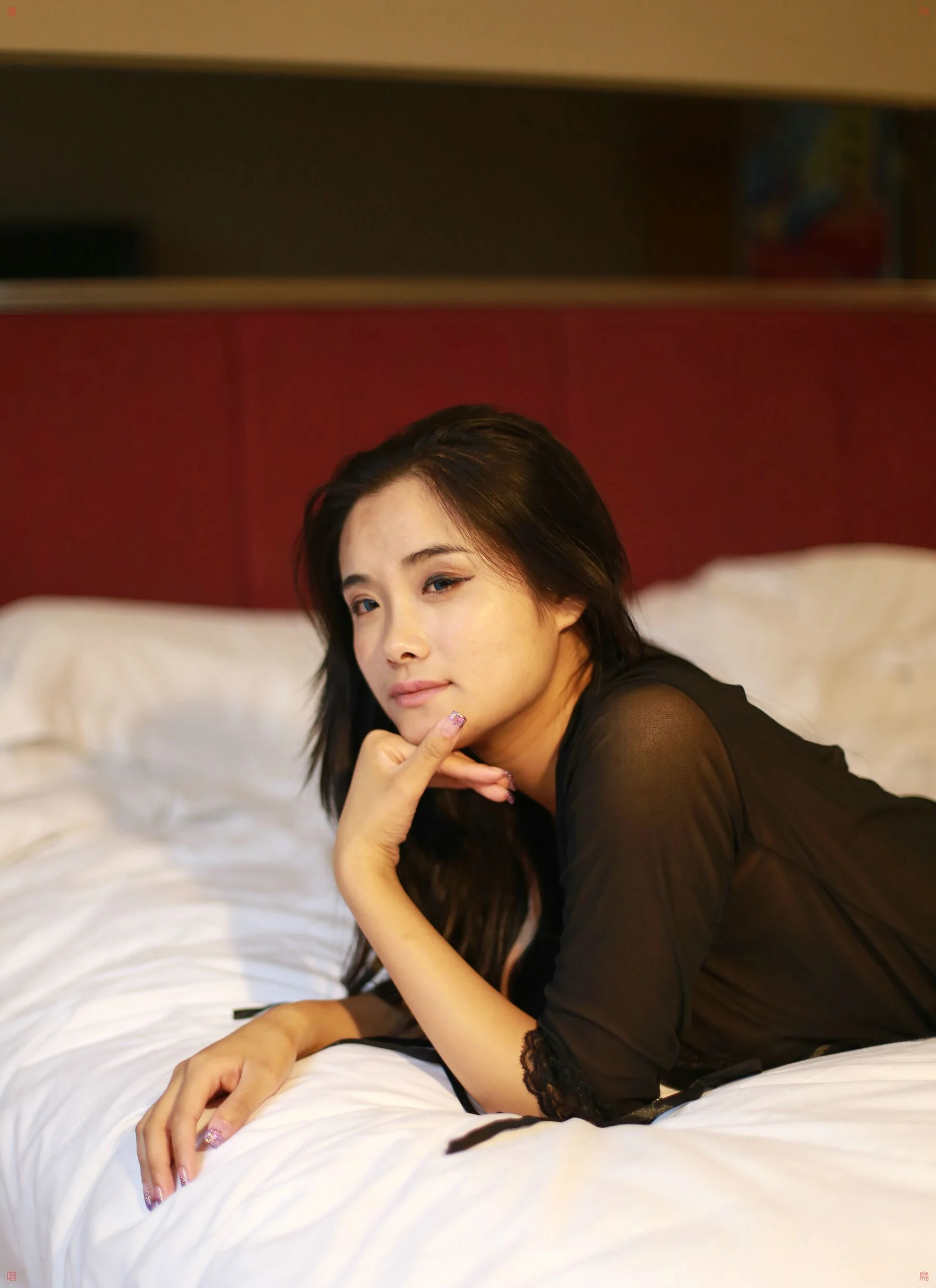 国模伽伽大尺度人体私拍套图 - Photo 396