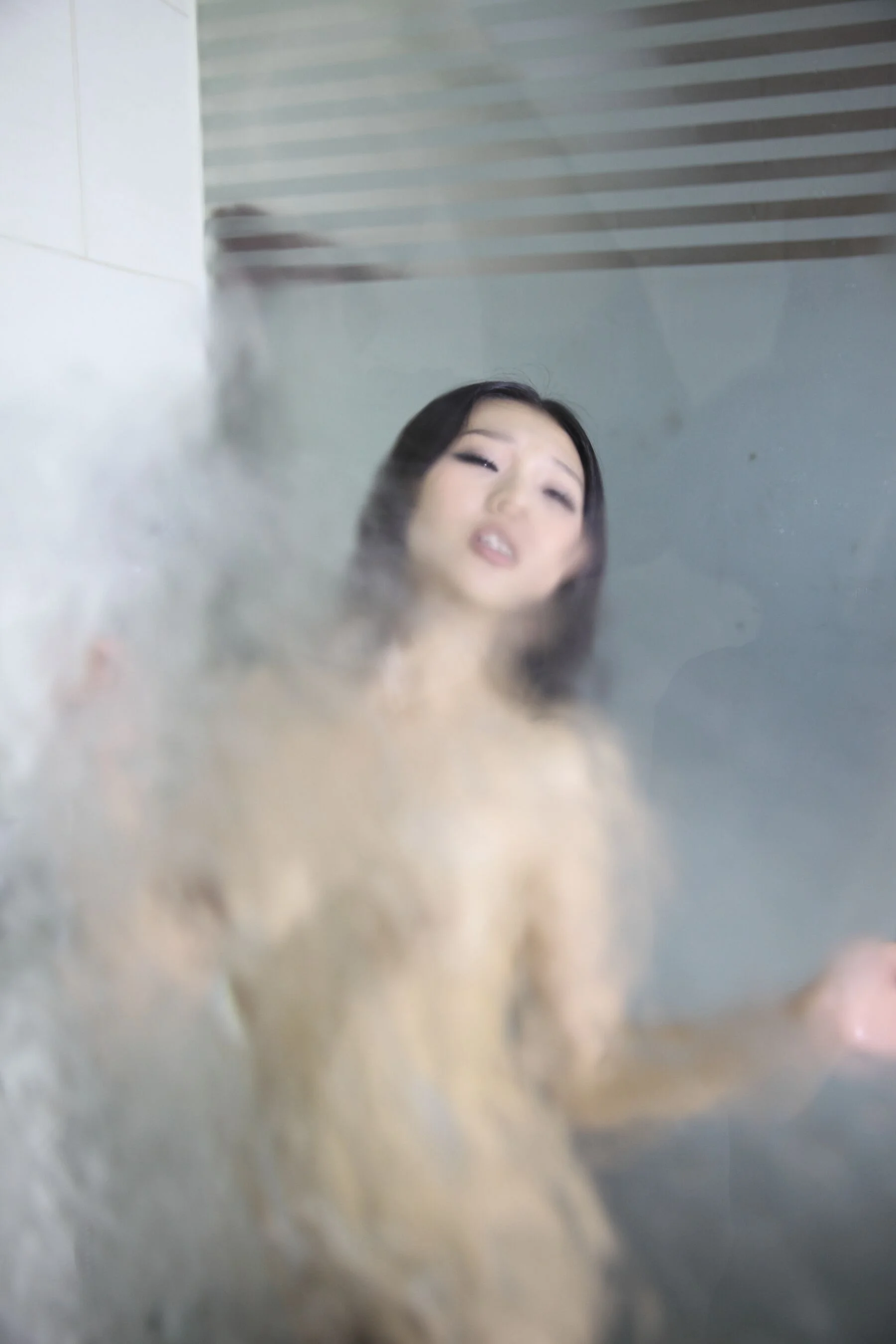 国模蔻蔻人体私拍套图 - Photo 381