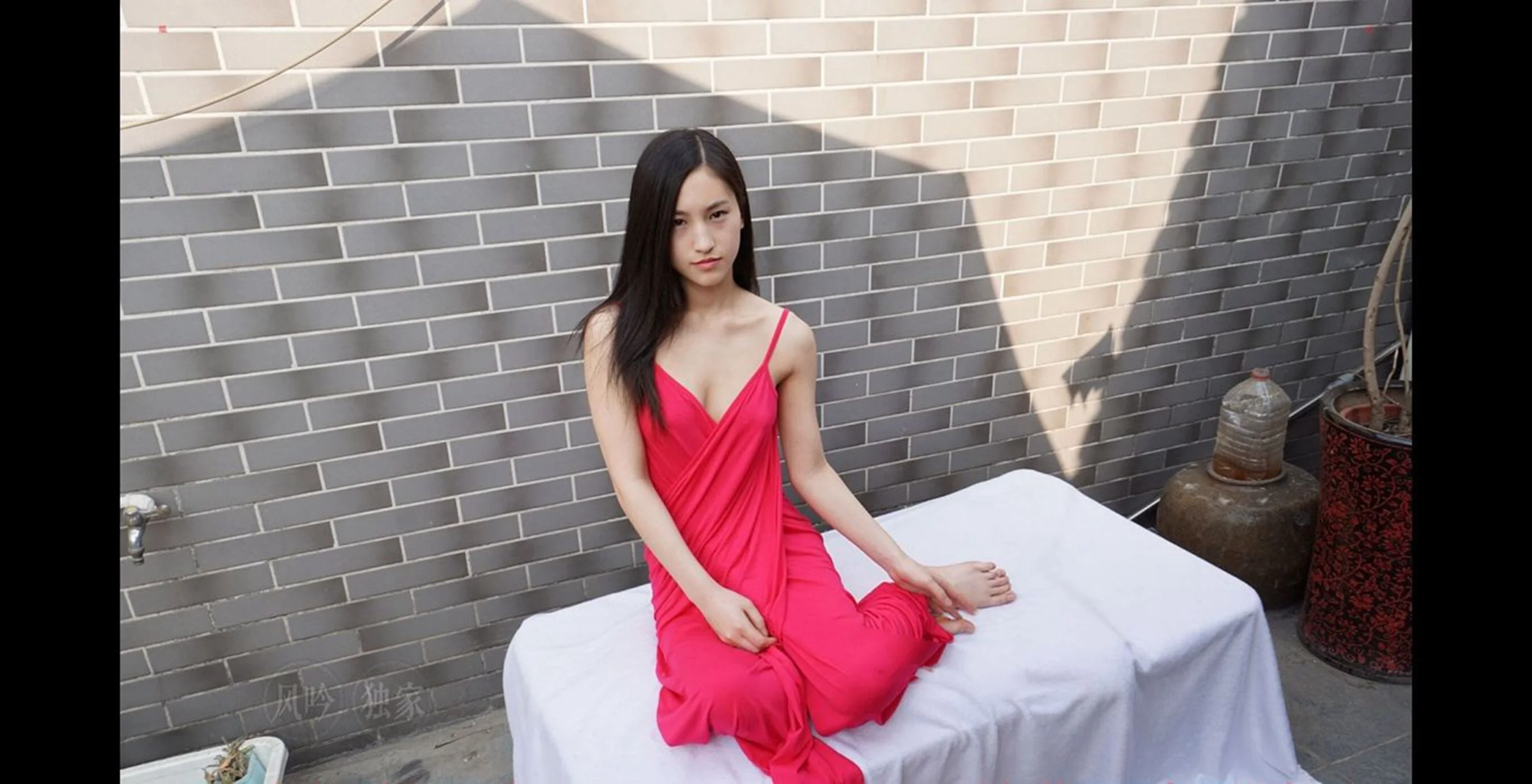 国模一夏大尺度人体私拍套图 - Photo 71