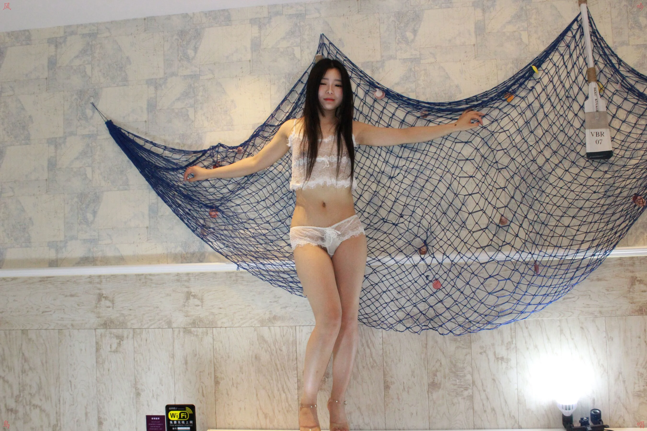 国模妍菲大尺度人体私拍套图 - Photo 28