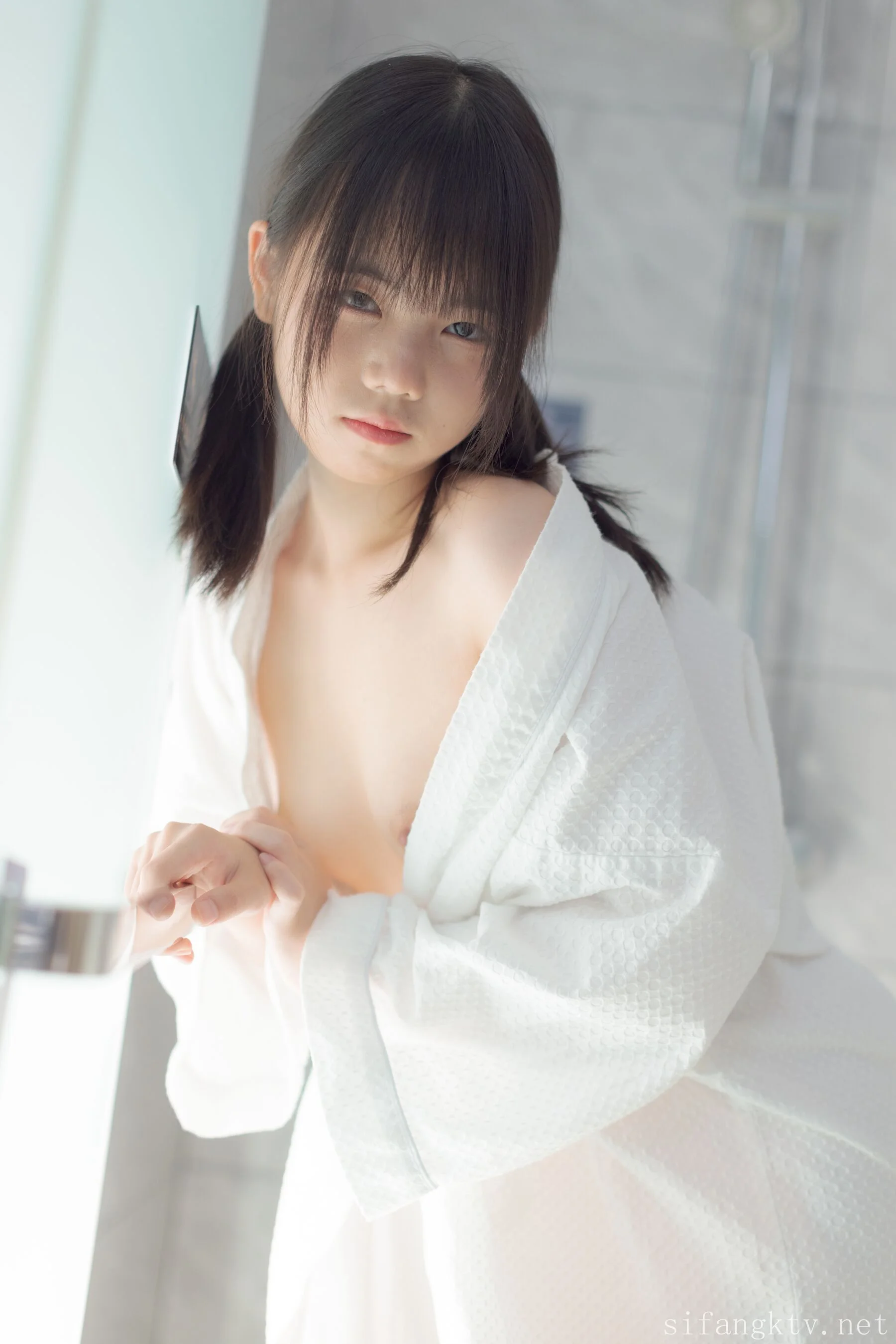 双马尾少女胶带捆绑跳蛋调教 - Photo 99